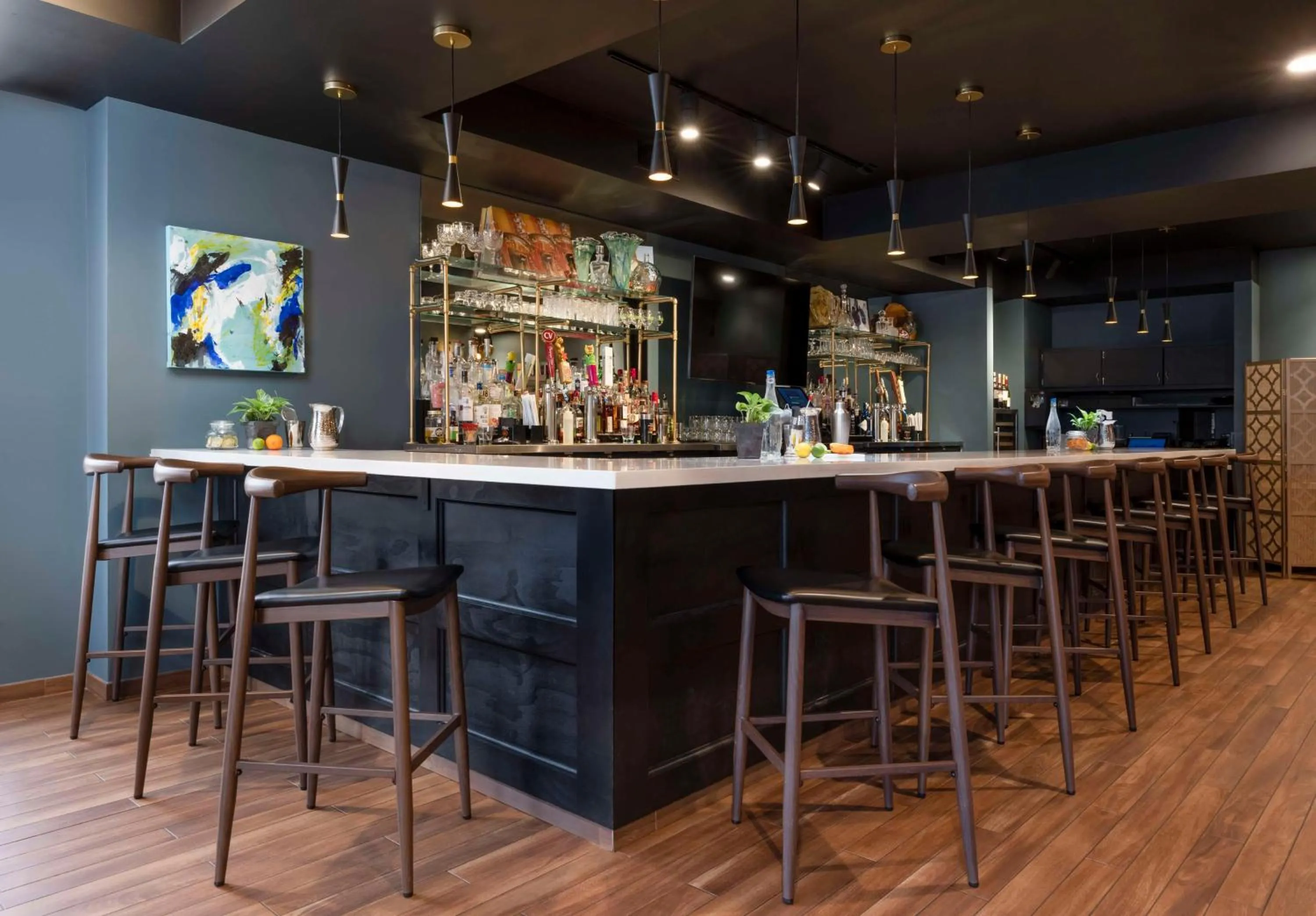 Restaurant/places to eat in Hotel Elkhart, Tapestry Collection By Hilton