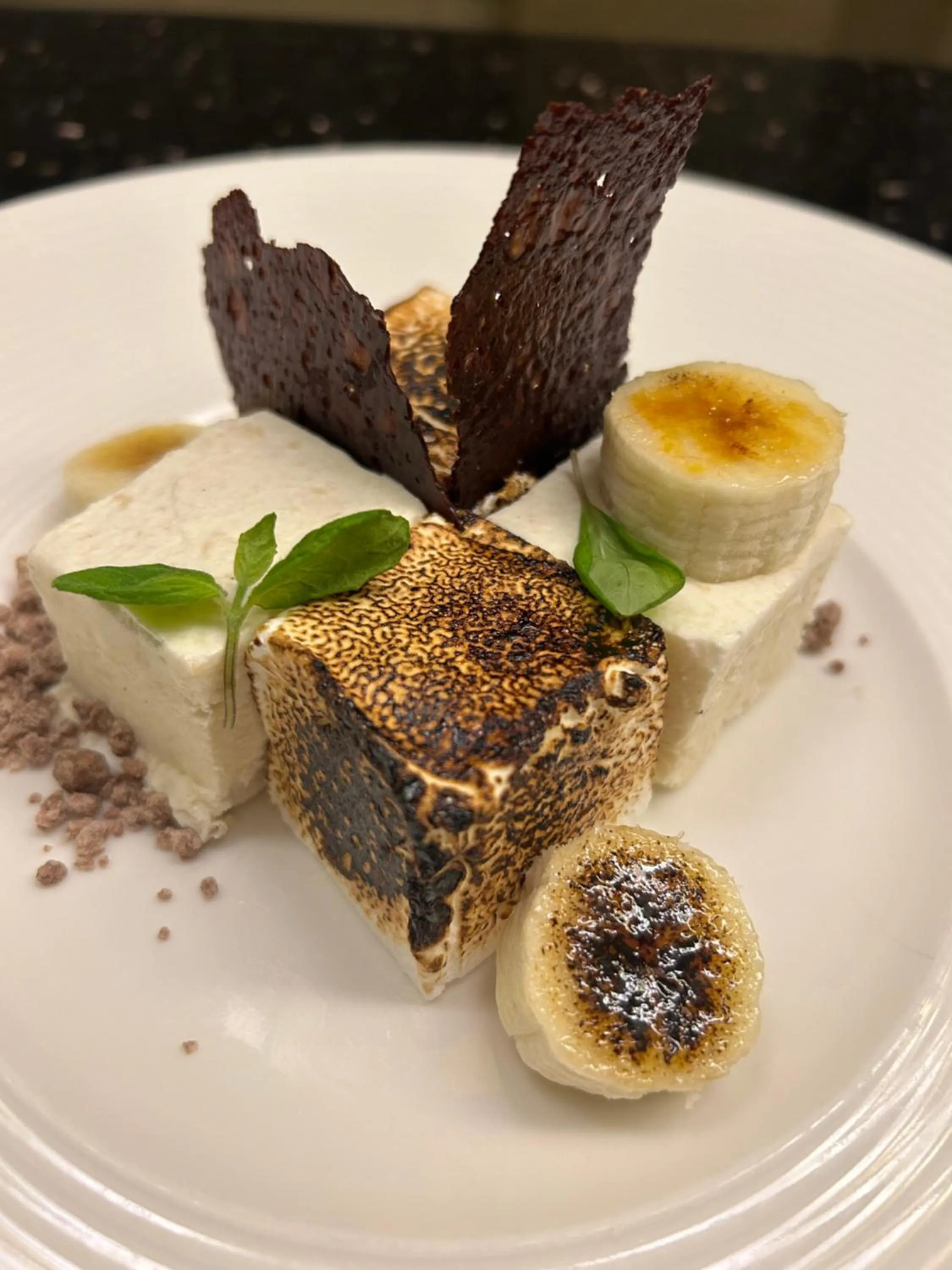 Restaurant/places to eat in The Parklands Hotel