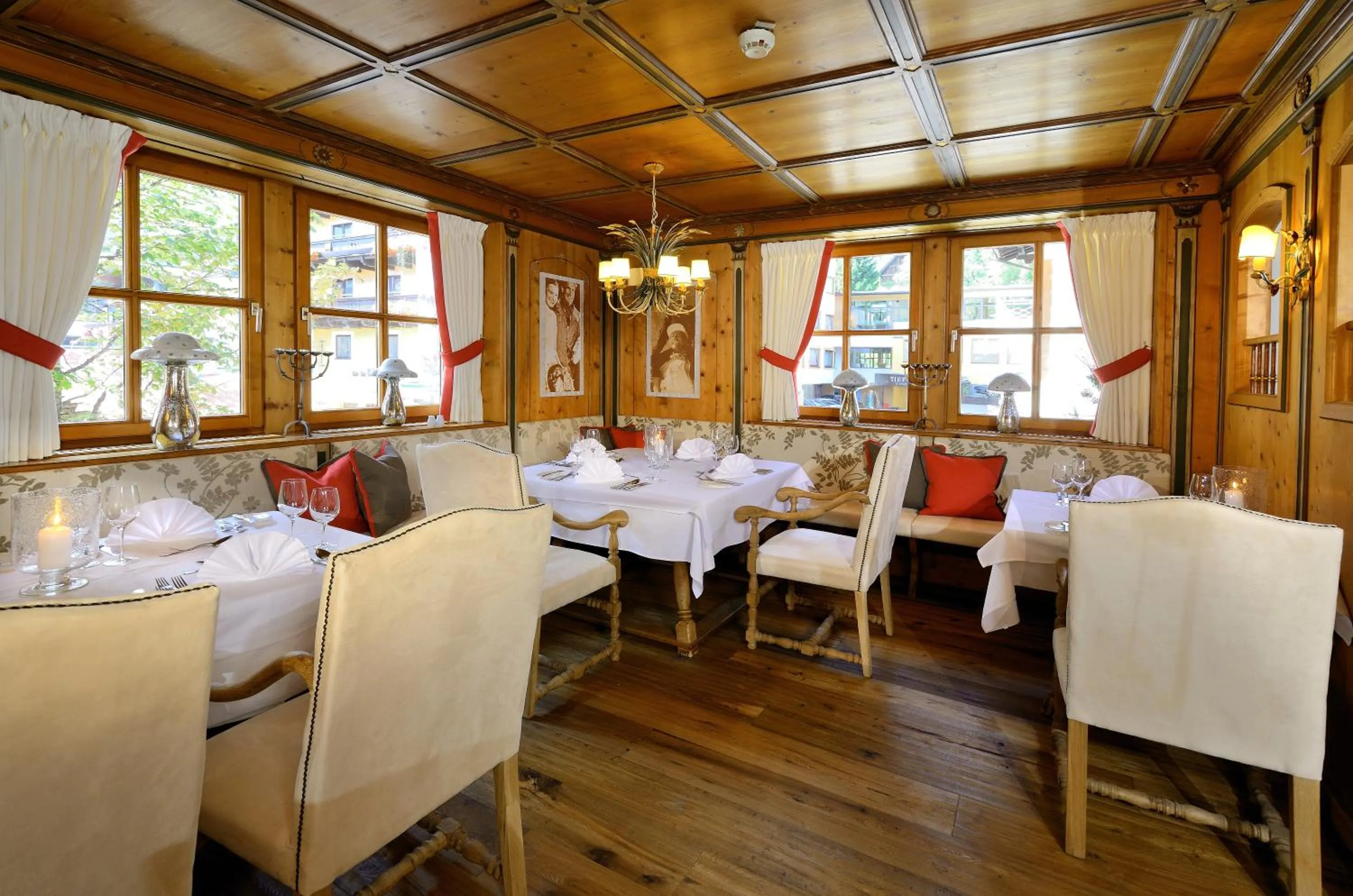 Restaurant/places to eat in eva,VILLAGE