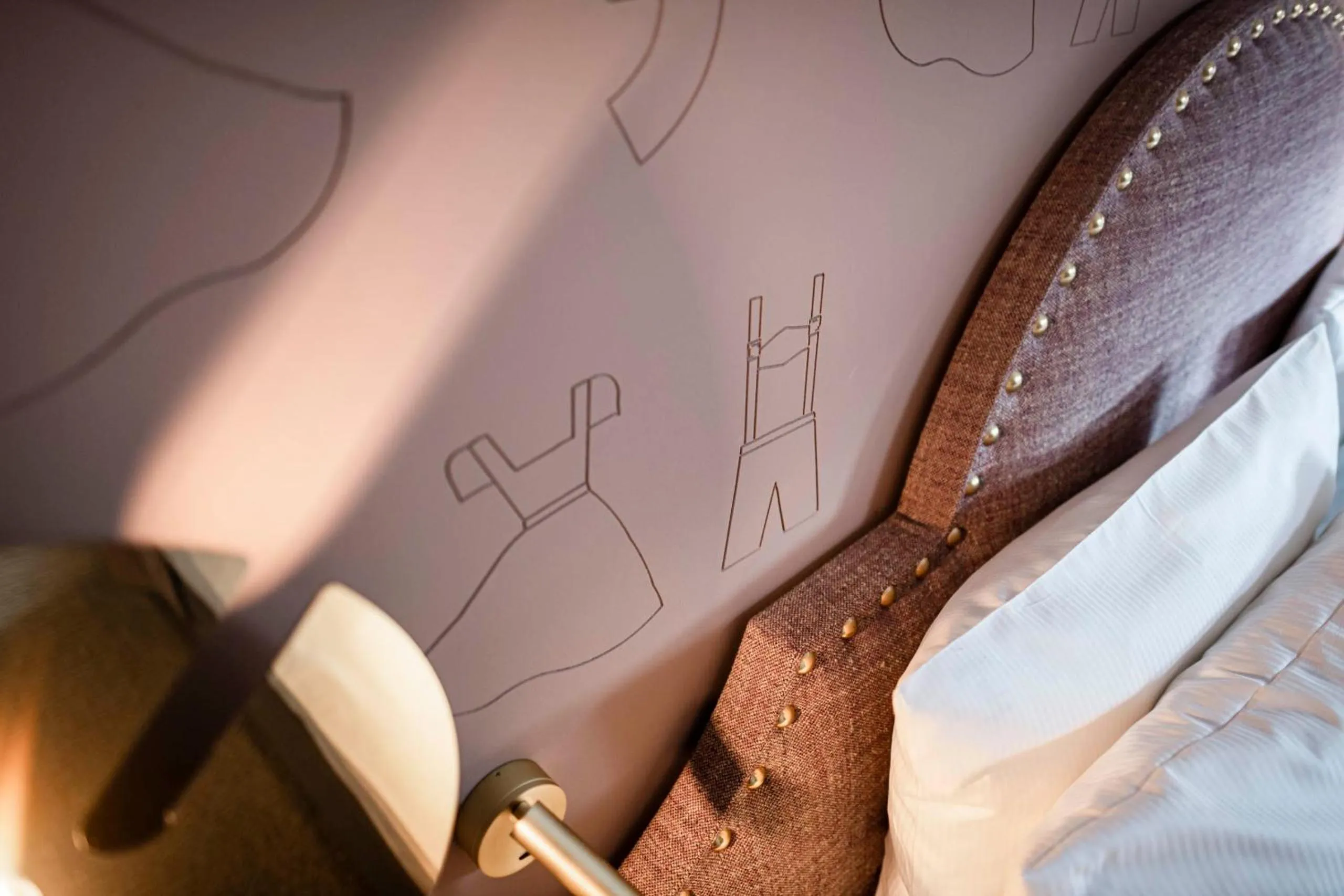 Photo of the whole room, Bed in eva,VILLAGE