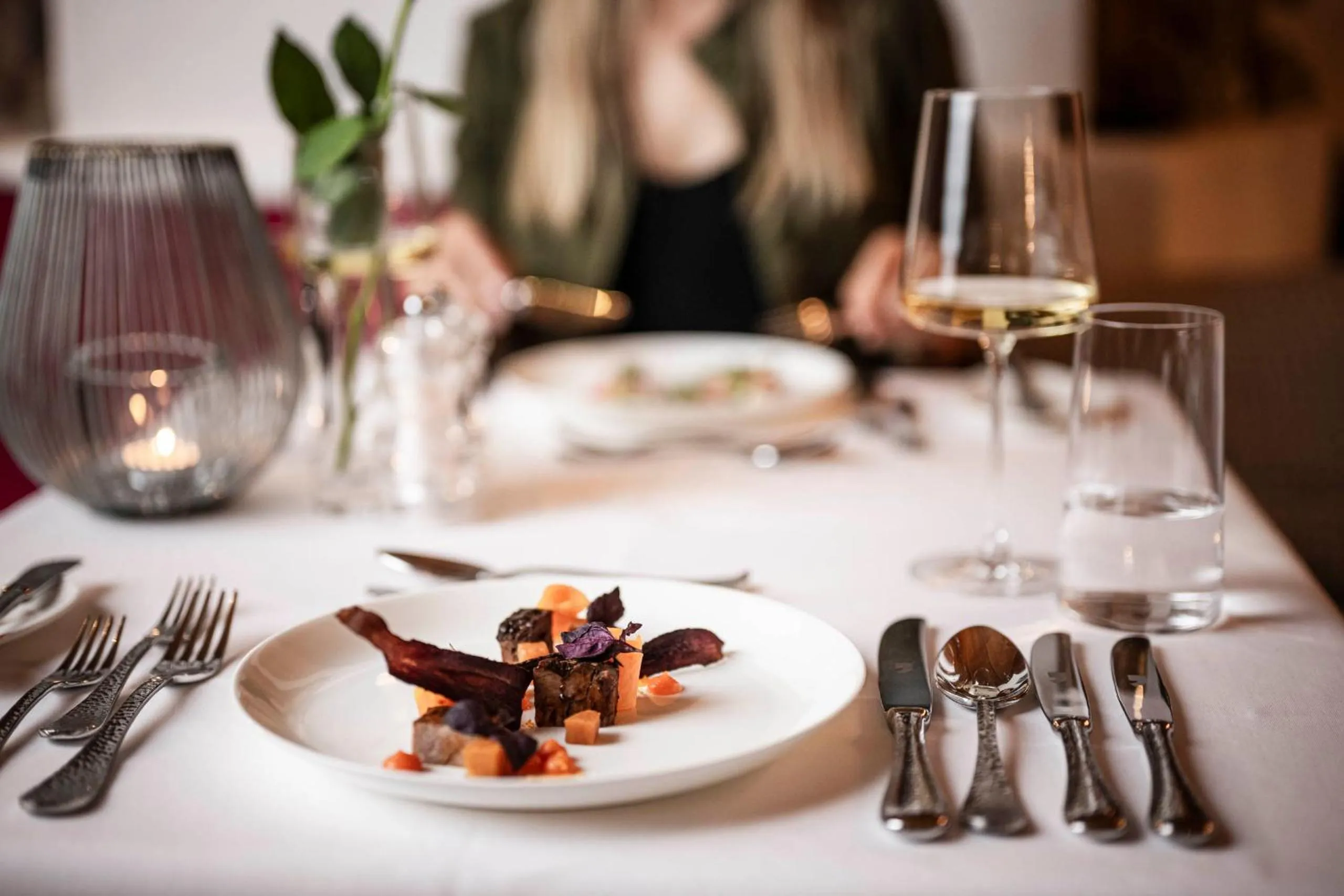 Restaurant/places to eat in eva,VILLAGE