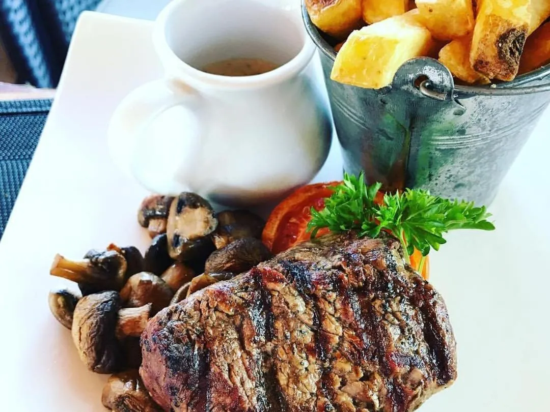 Dining area in The WatersEdge, Canal Cottages