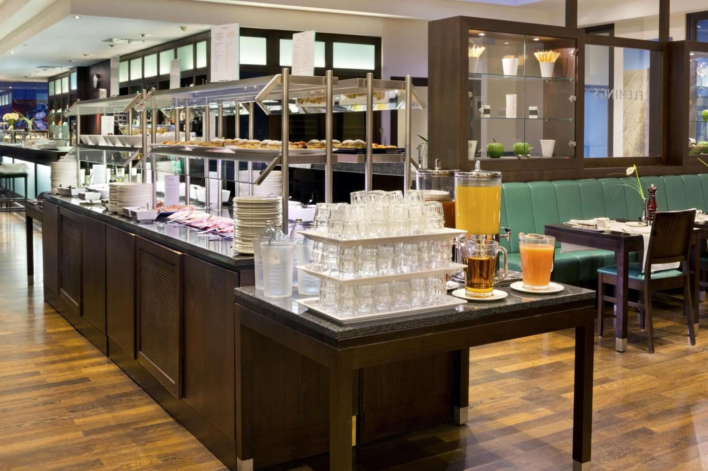 Restaurant/places to eat in Flemings Hotel Wien-Stadthalle