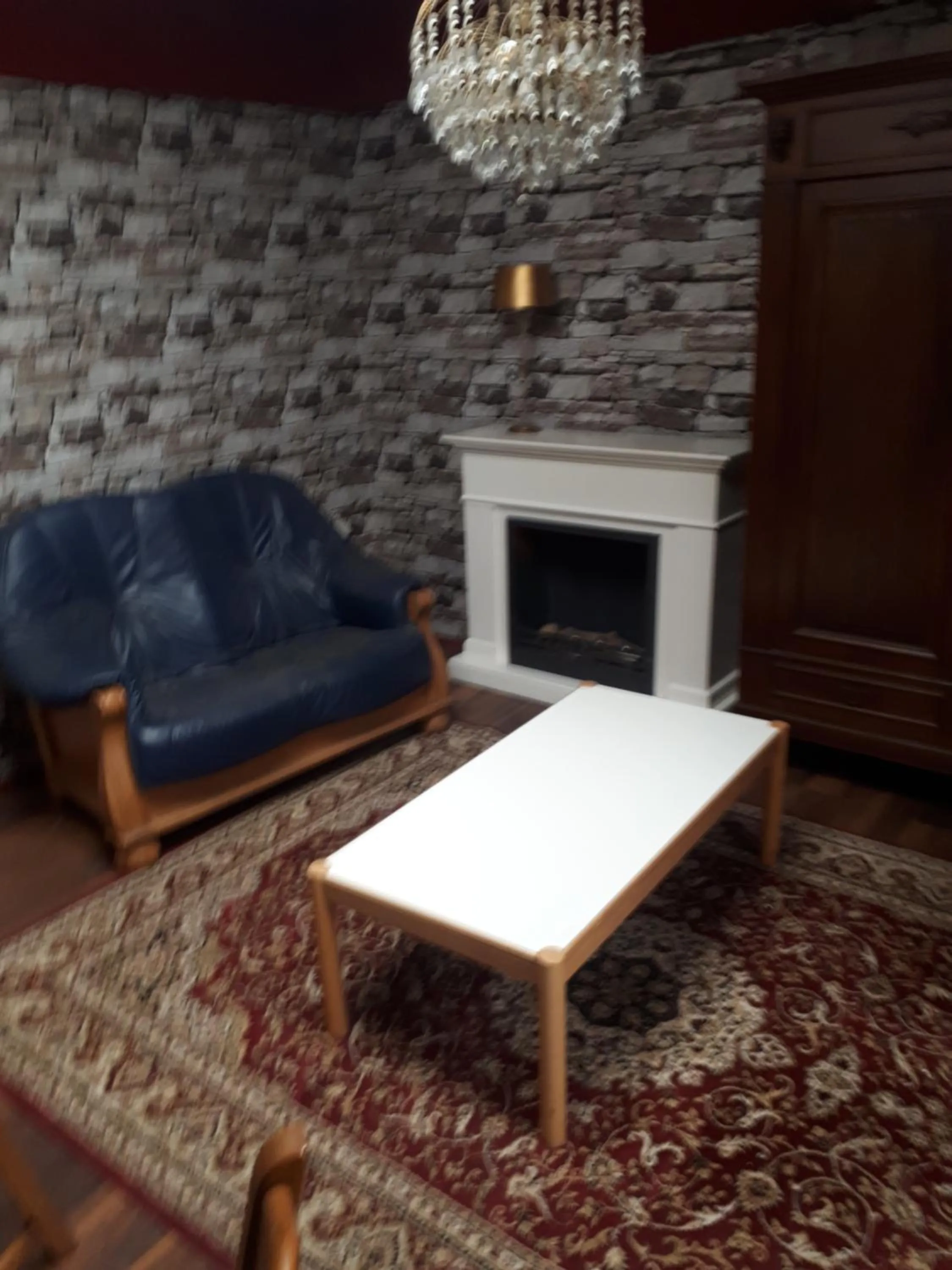 Unieke vriendenkamer met bedstedes tot 11 personen en 2 rustig gelegen chalets 2 en 4 persoons te huur!