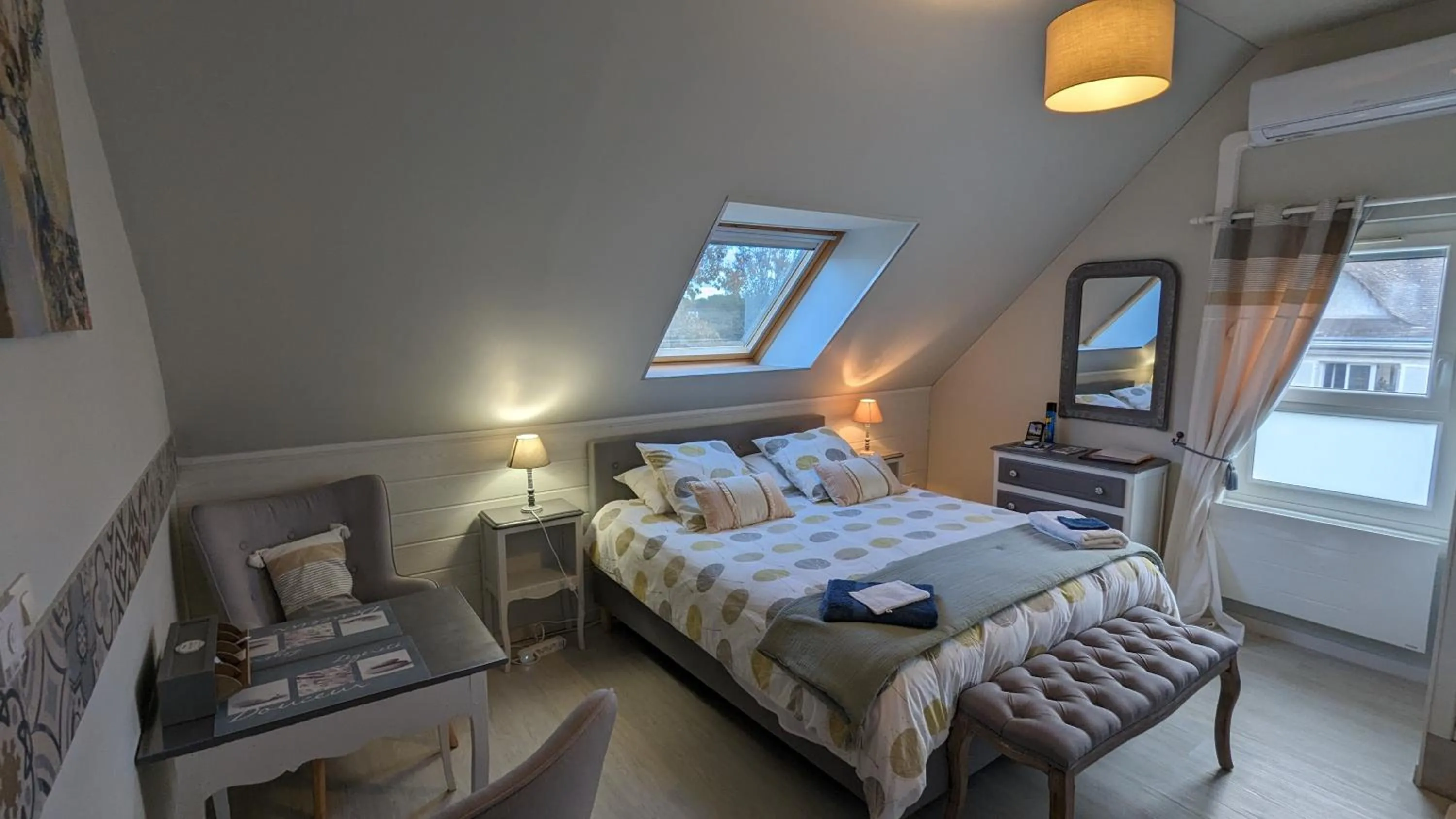 Bed in Au Bonheur de Cisse