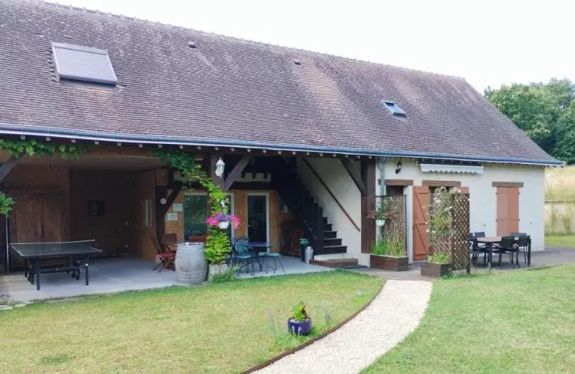 Double Room with Pool View in Au Bonheur de Cisse Double Room with Pool View in Au Bonheur de Cisse