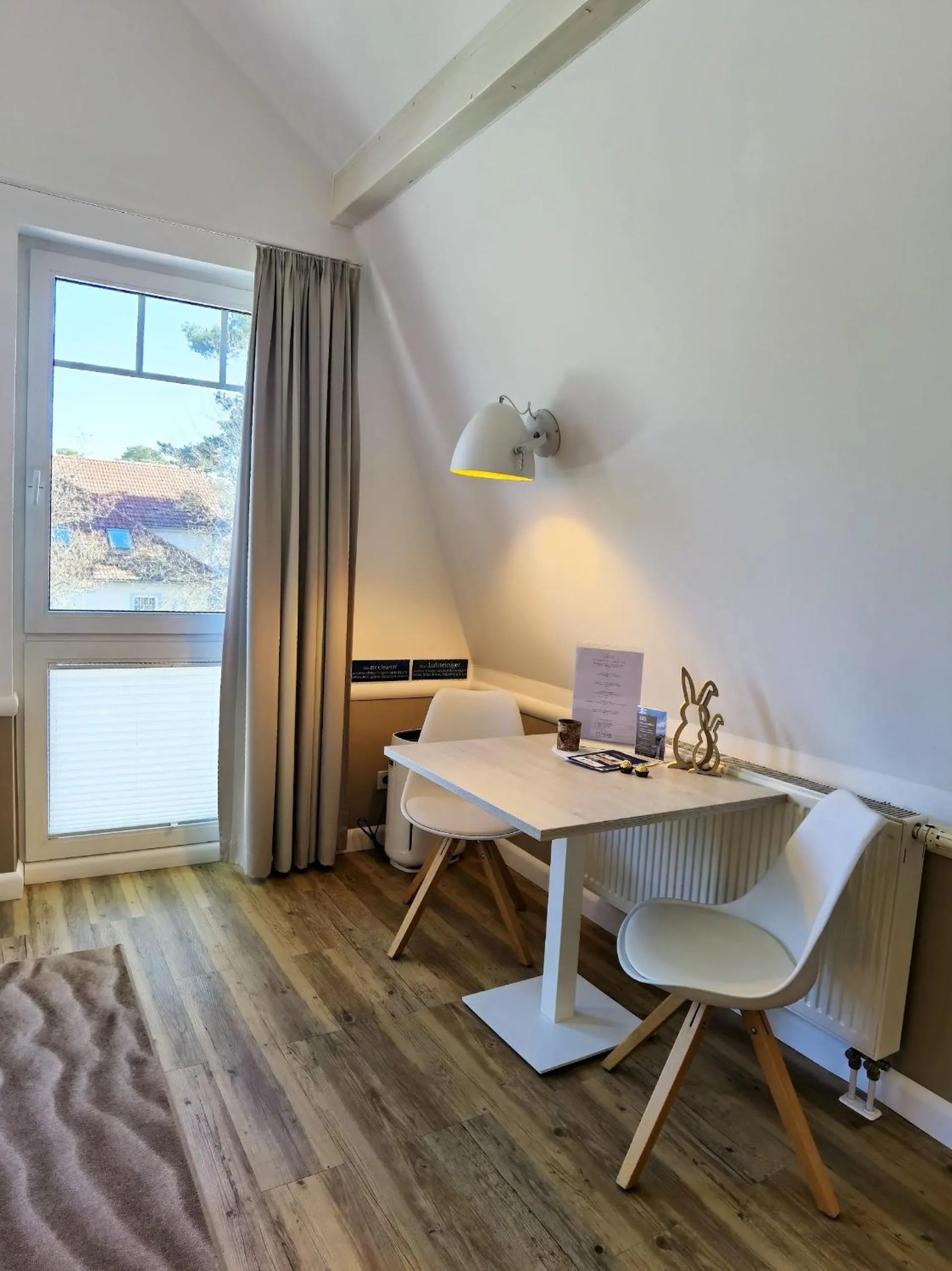 Dining area in Victoria Suites