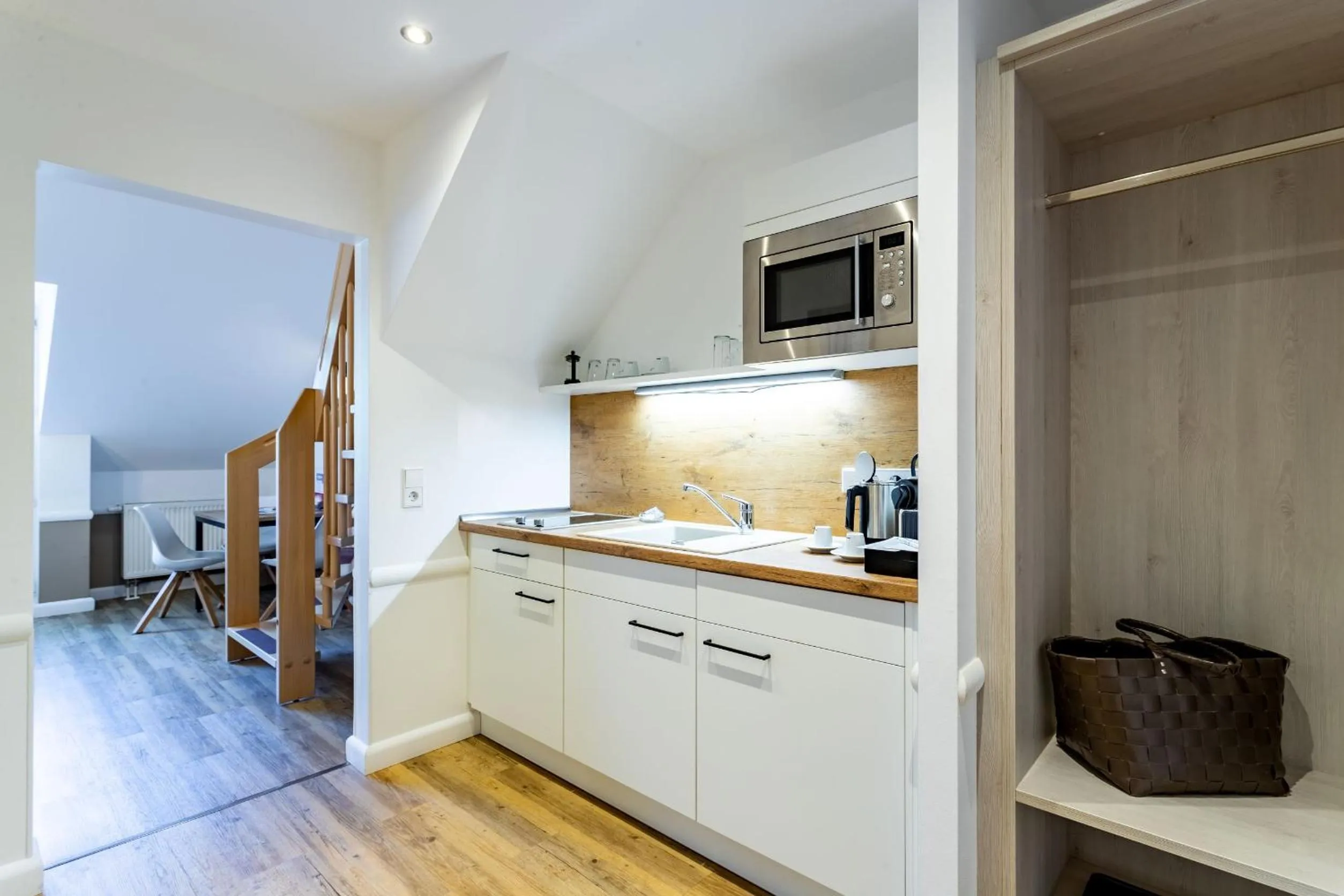 Coffee/tea facilities in Victoria Suites