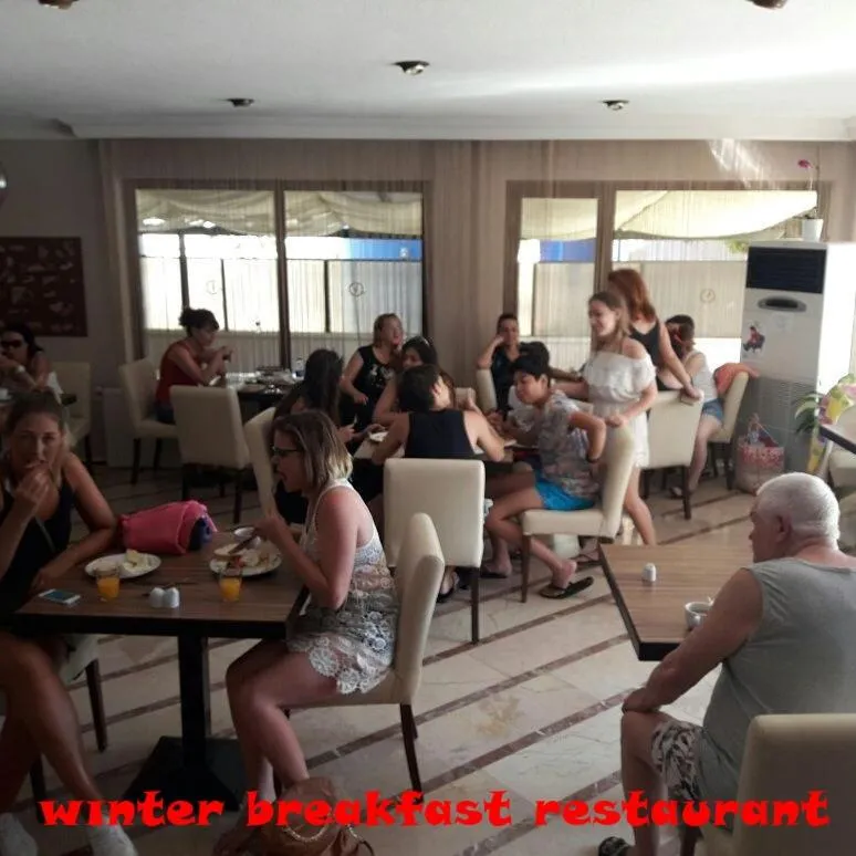 Restaurant/places to eat in Nazar Hotel