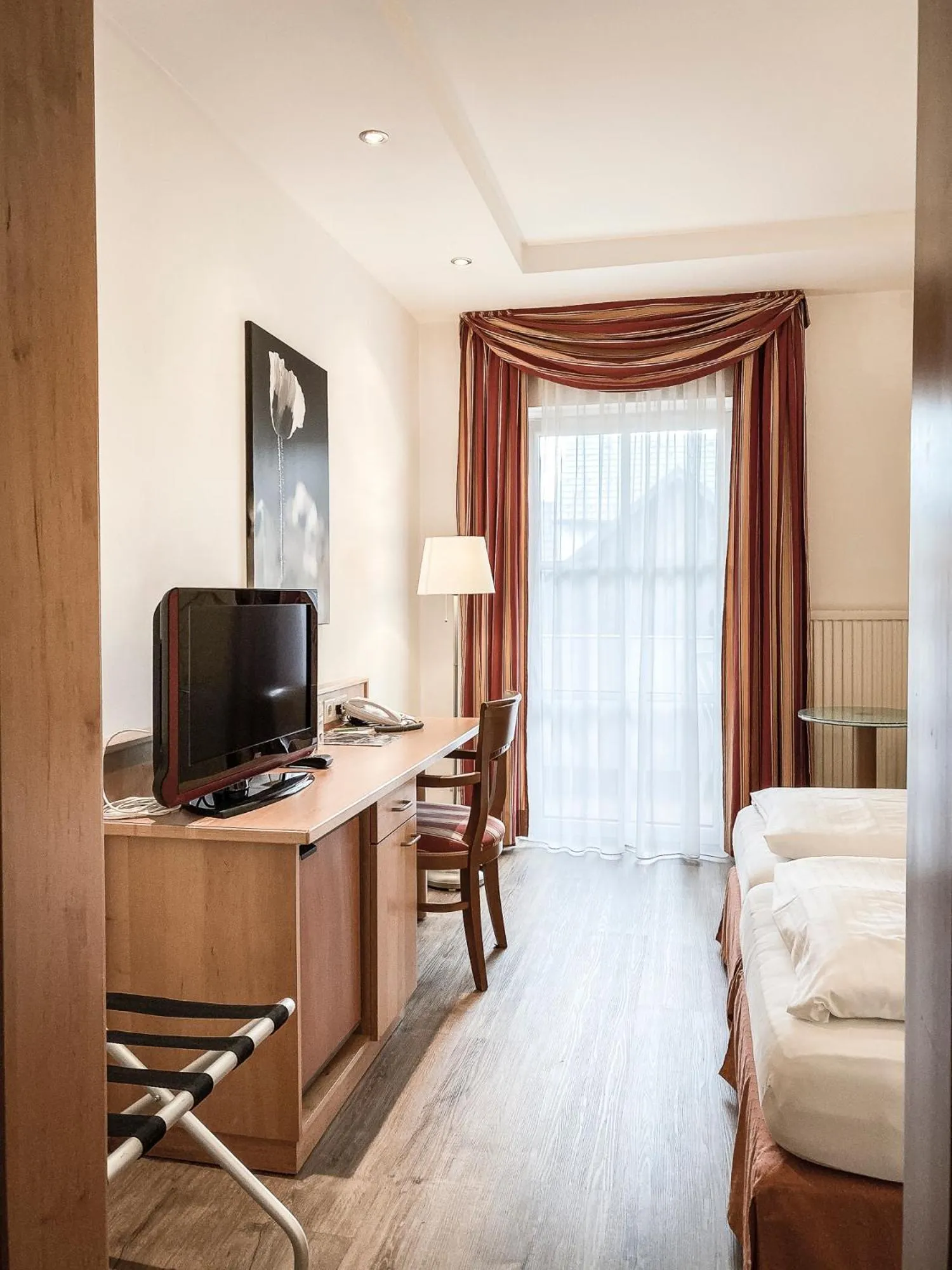 Photo of the whole room, Bed in Faulenzerhotel