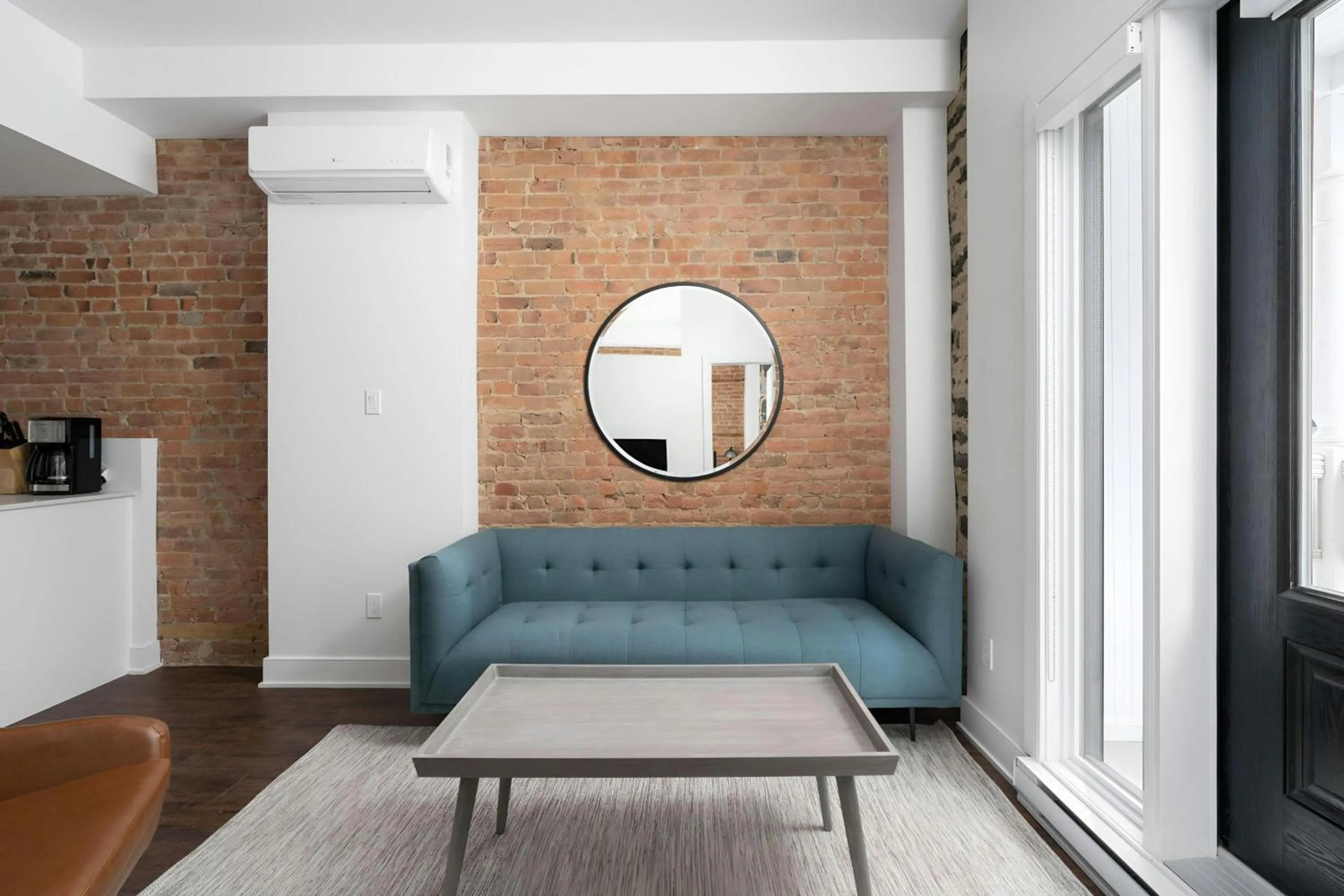 Living room in Sonder by Marriott Bonvoy Gare Saint Denis Apartments Downtown