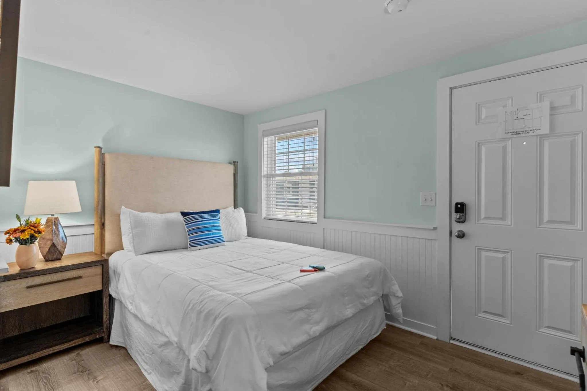 Bedroom, Bed in Loggerhead Inn and Suites