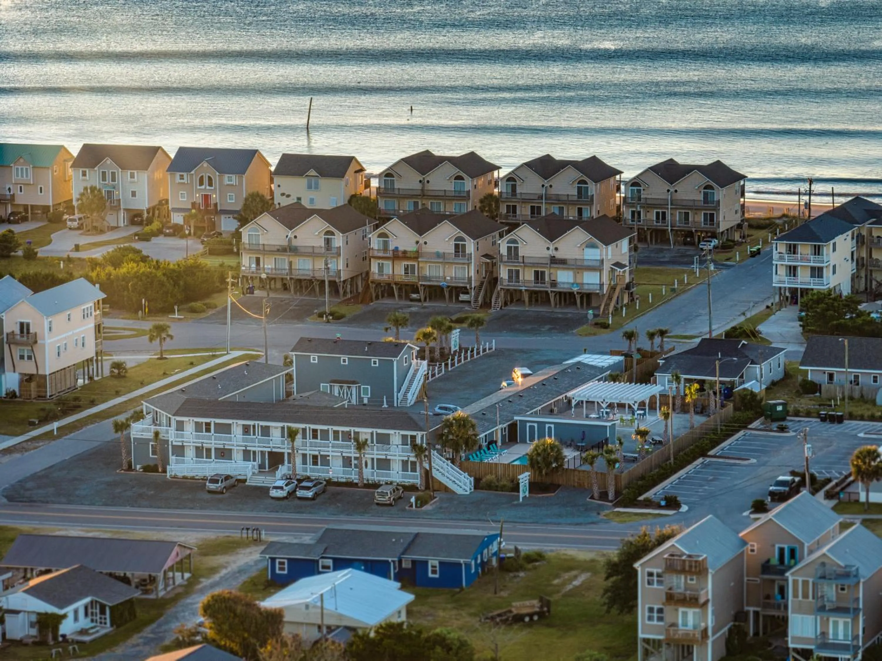 Property building in Loggerhead Inn and Suites