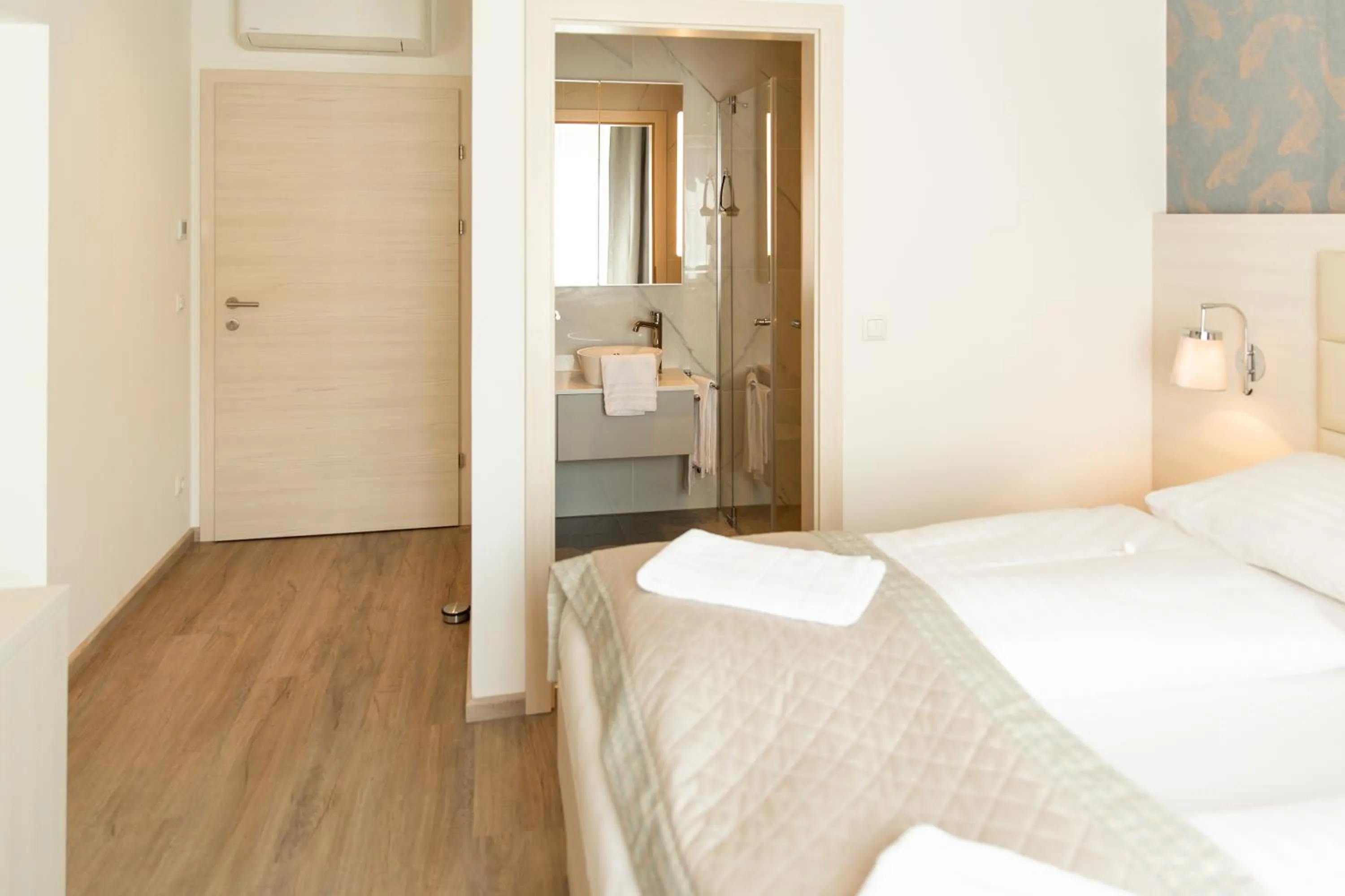 Photo of the whole room, Bed in Hotel Rösch