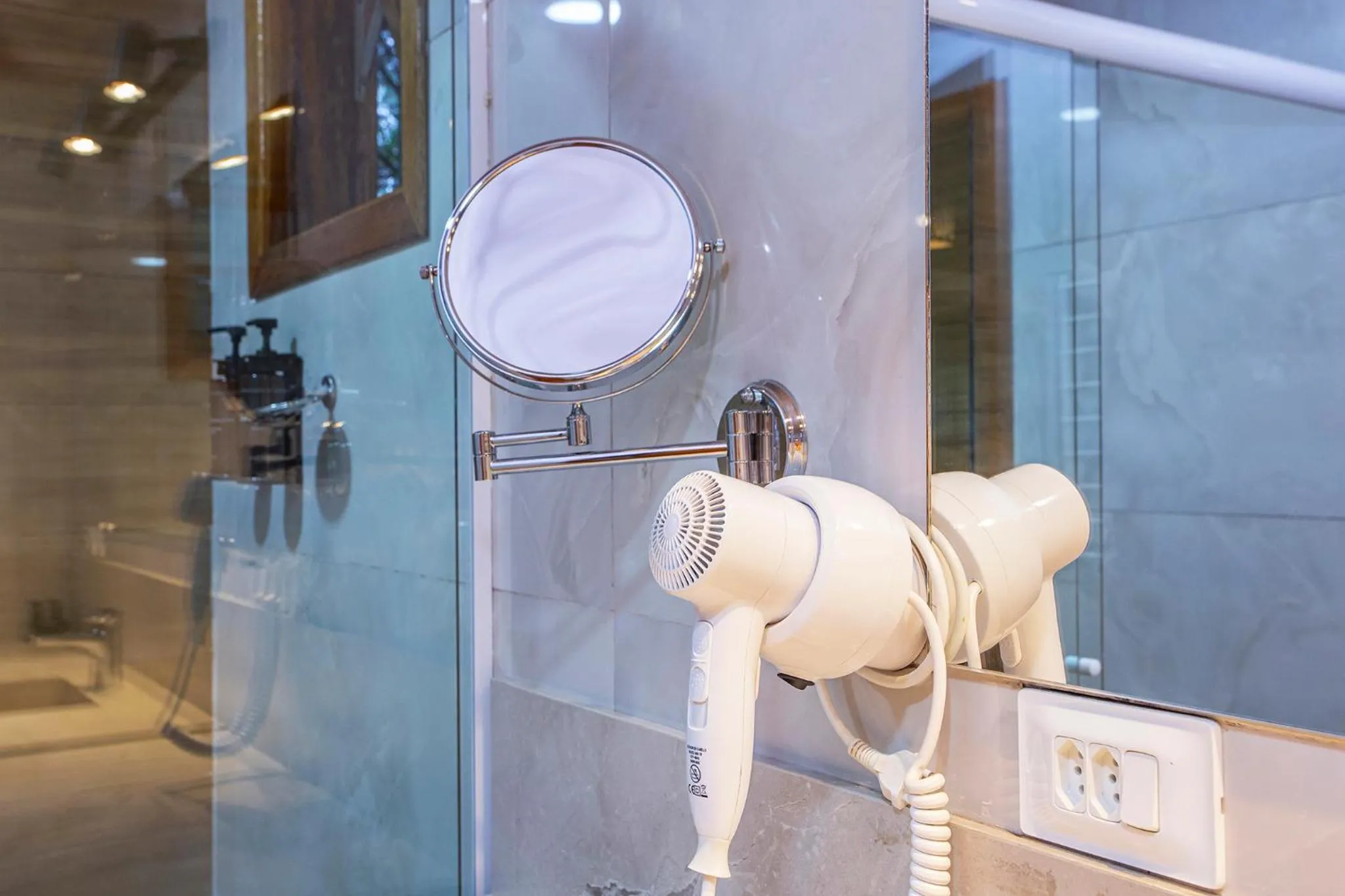 Shower in Pousada Suiça Mineira Garden