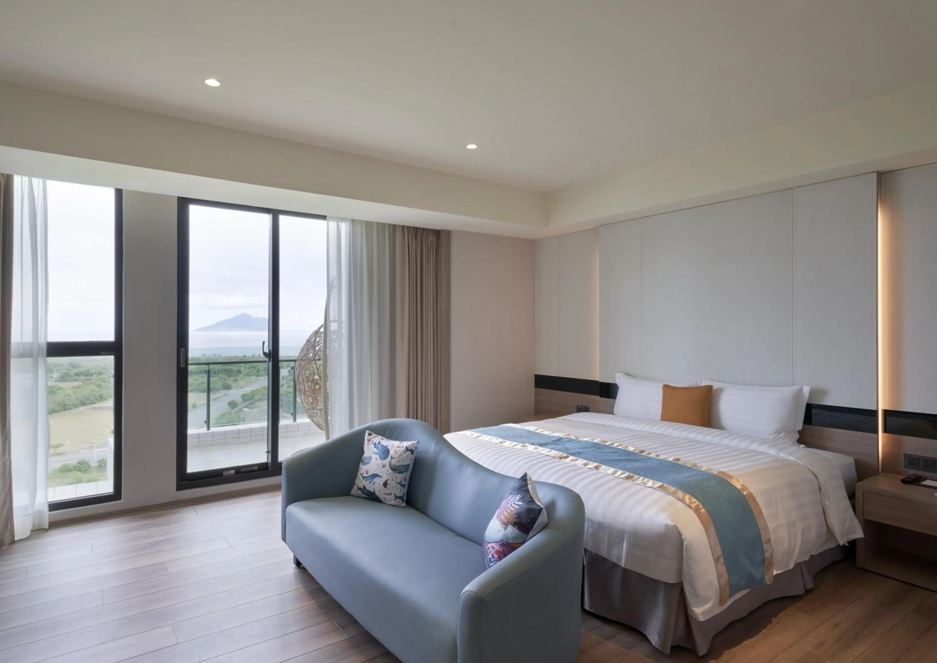 Bed in Lanyang Seaview Hotel