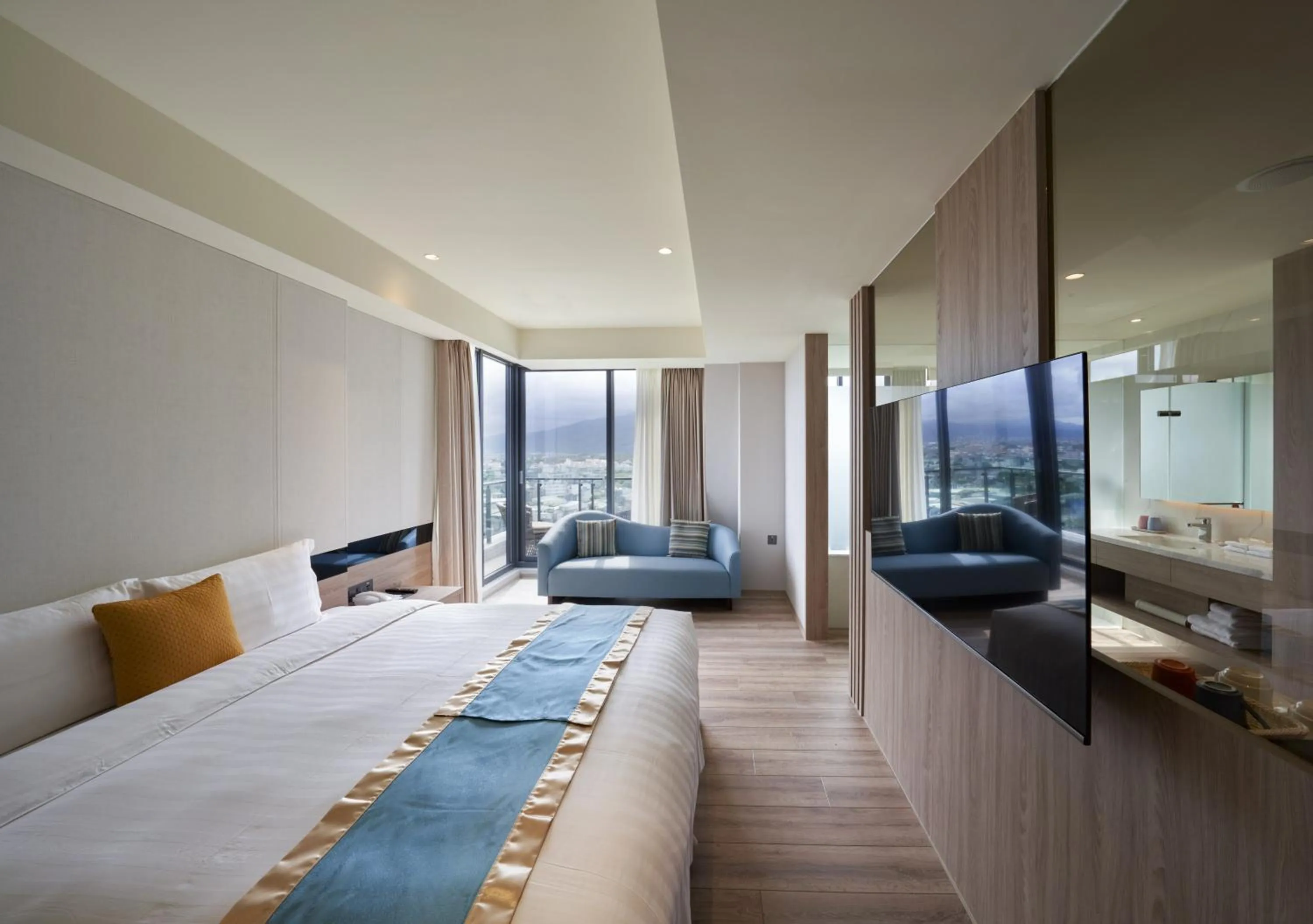 Bed in Lanyang Seaview Hotel