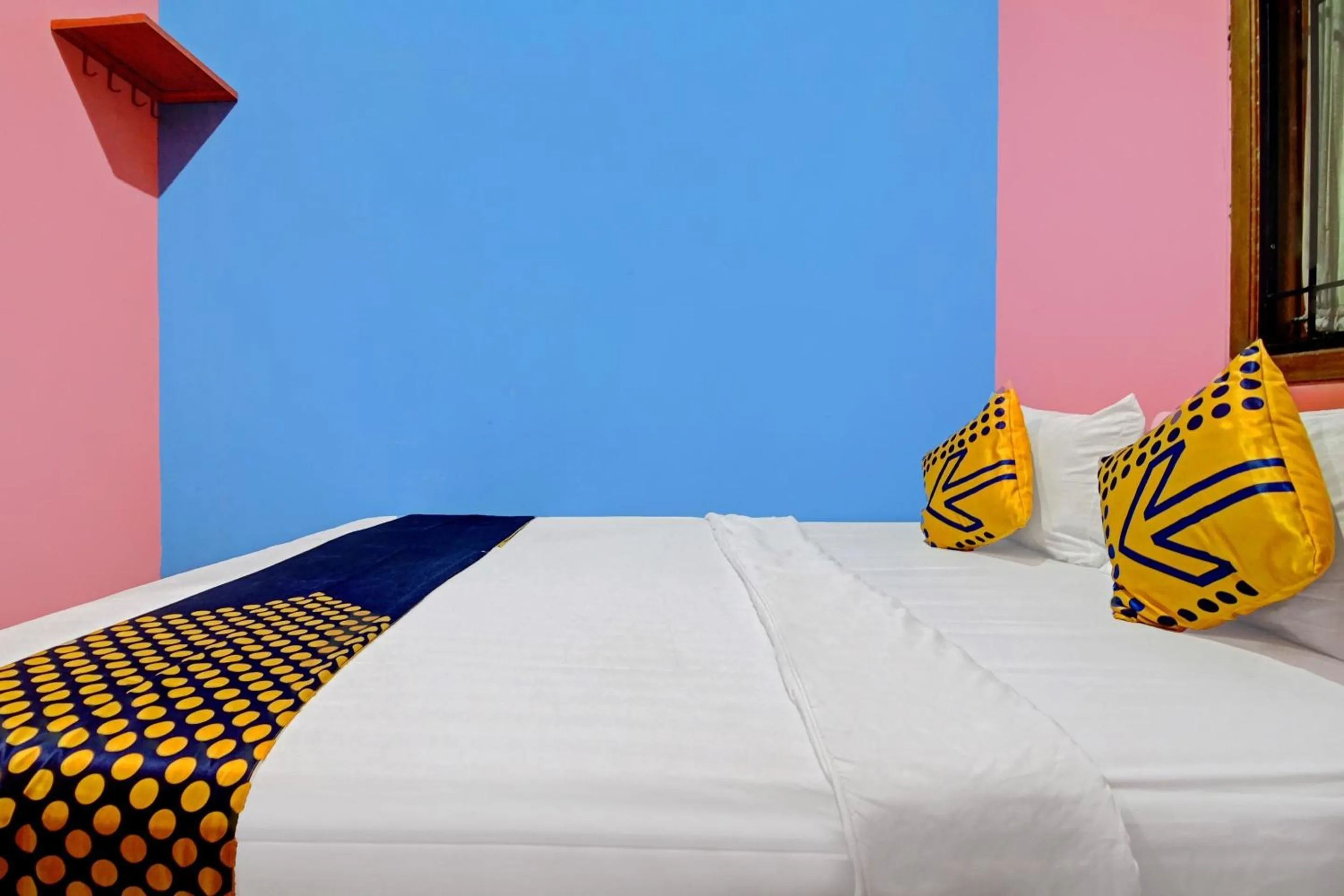 Bedroom, Bed in Hotel O Aliyah Syariah