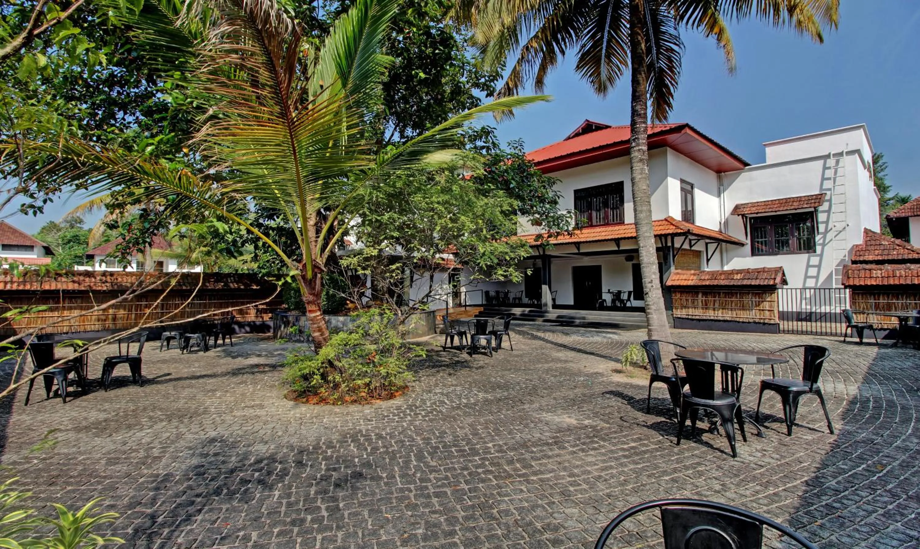 Property building in Treebo Premium Travancore Palace Cherthala