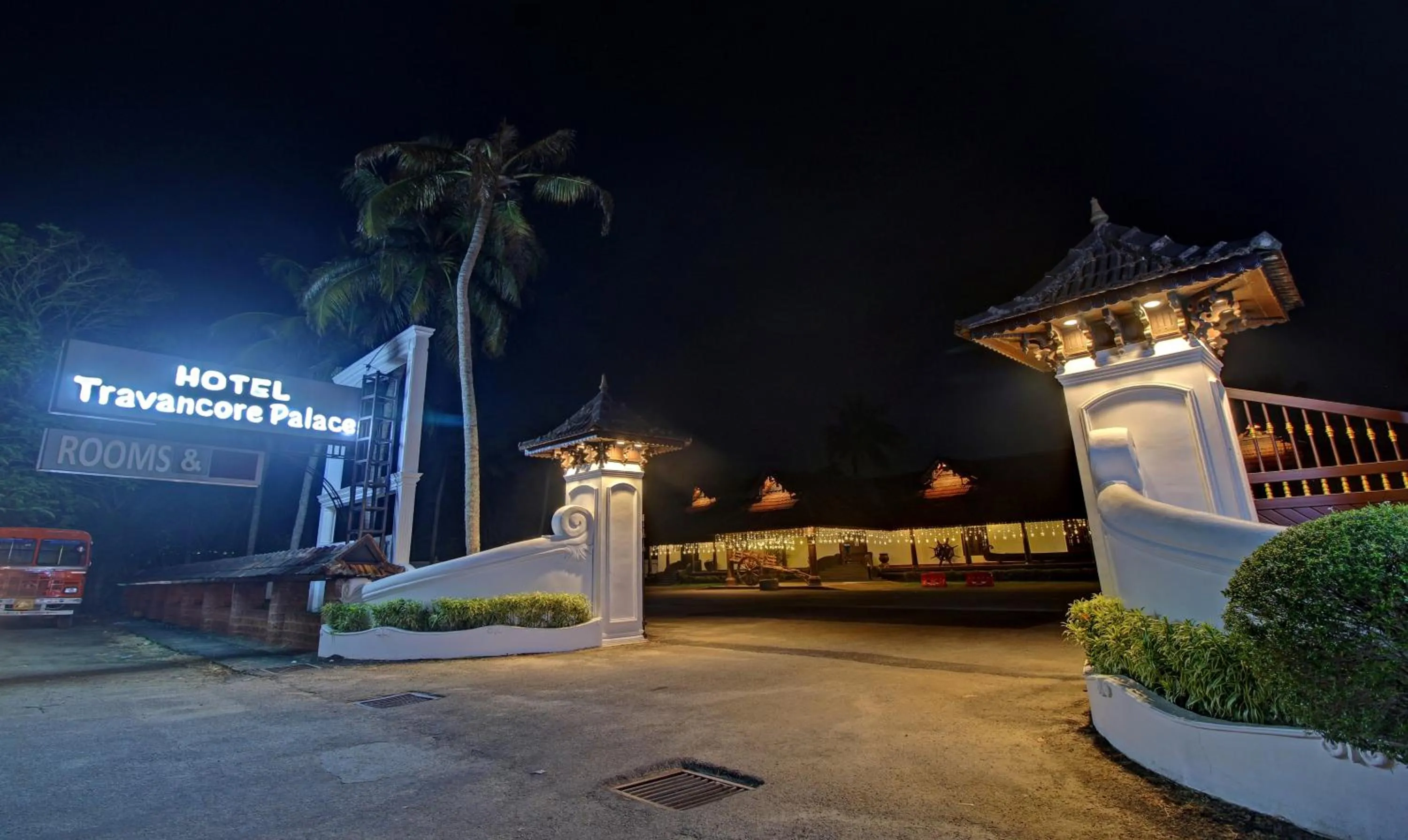 Facade/entrance in Treebo Premium Travancore Palace Cherthala