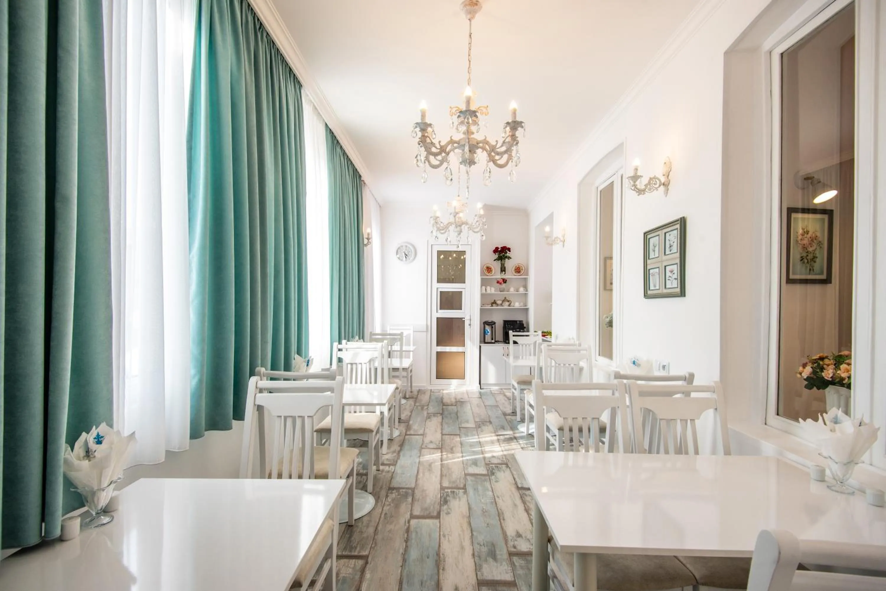 Property building in Lowell Hotel