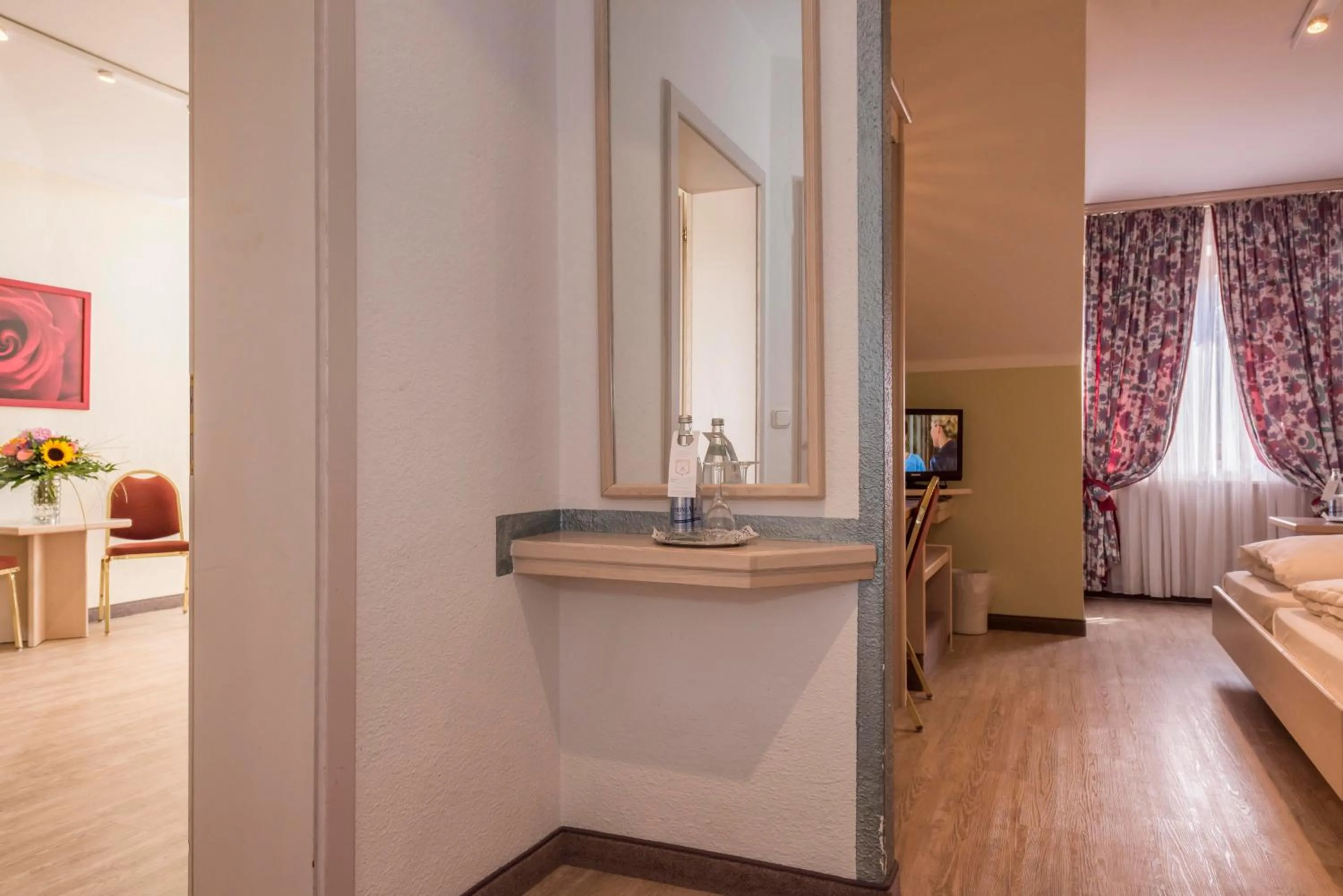 Photo of the whole room, Bed in Hotel am Schlosspark