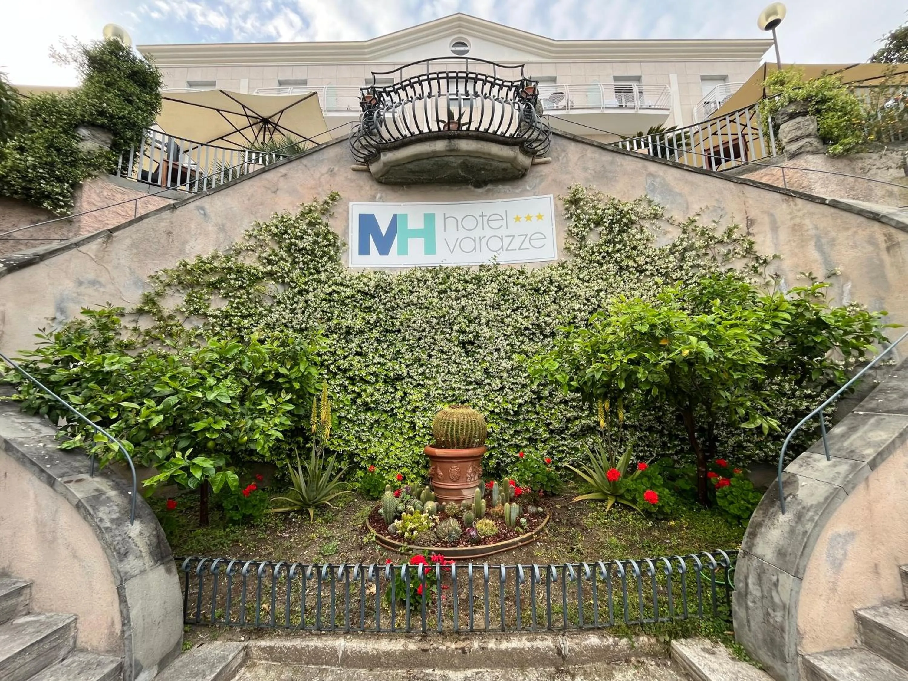 Property building in MH HOTEL VARAZZE