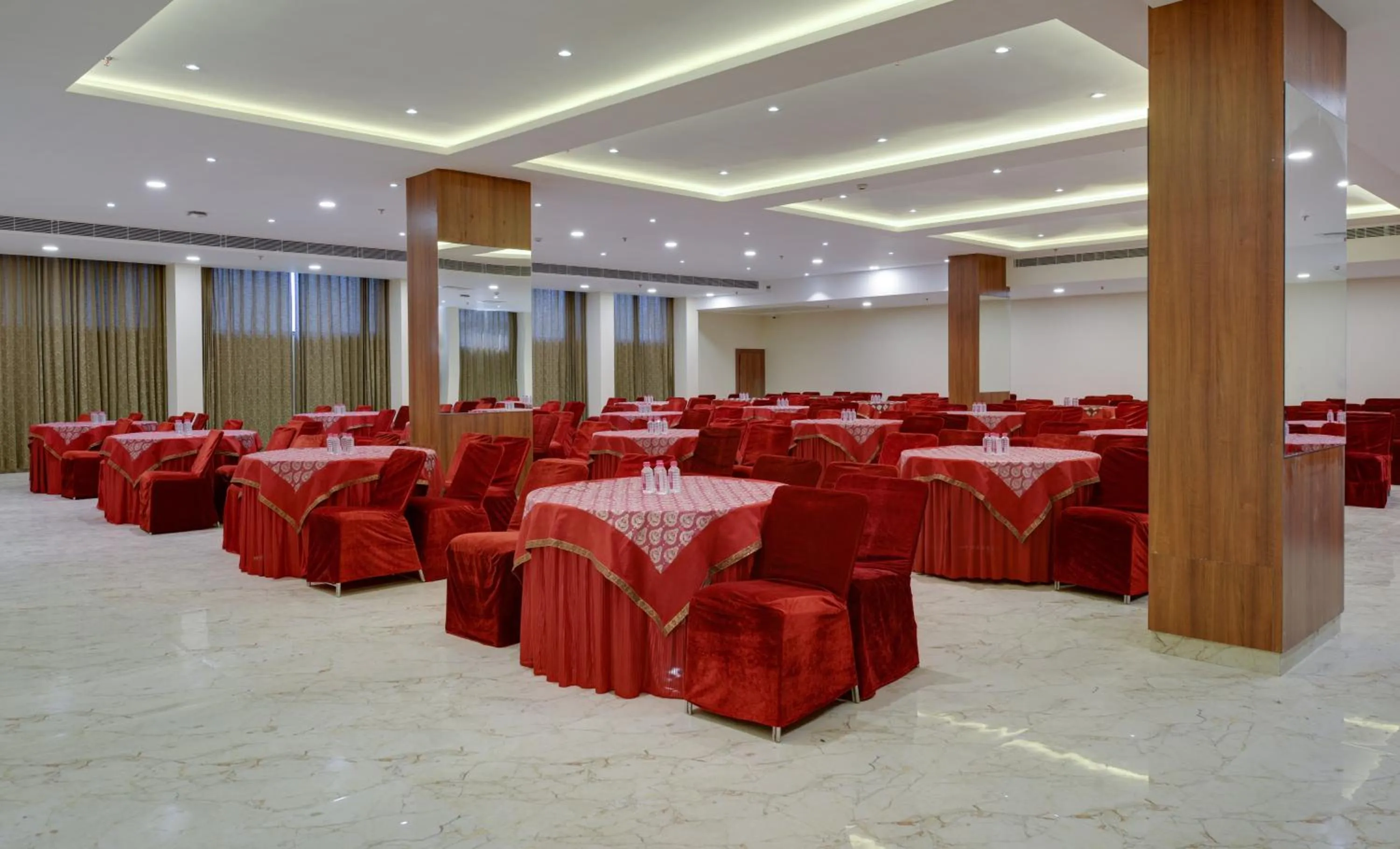 Meeting/conference room in Hotel khumani By Hills N Dunes
