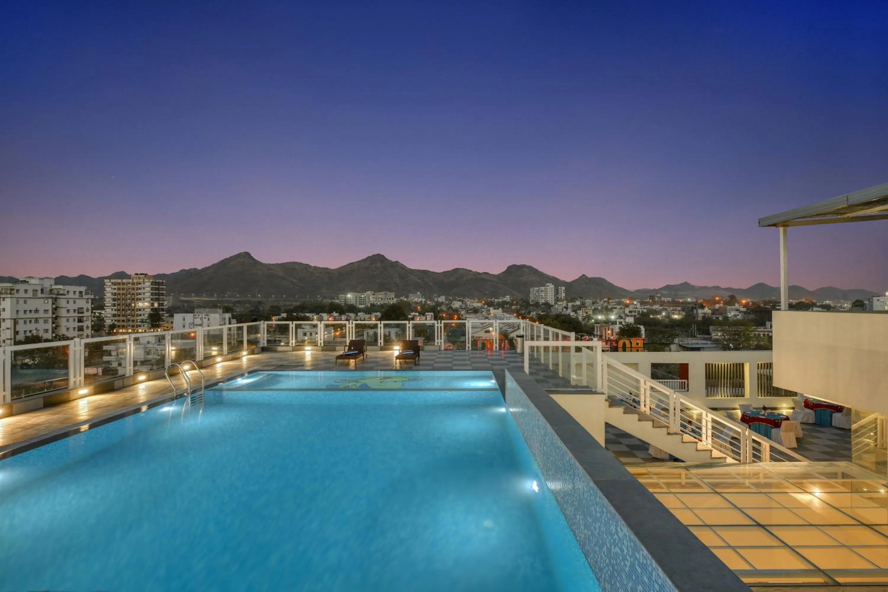 Swimming pool in Hotel khumani By Hills N Dunes