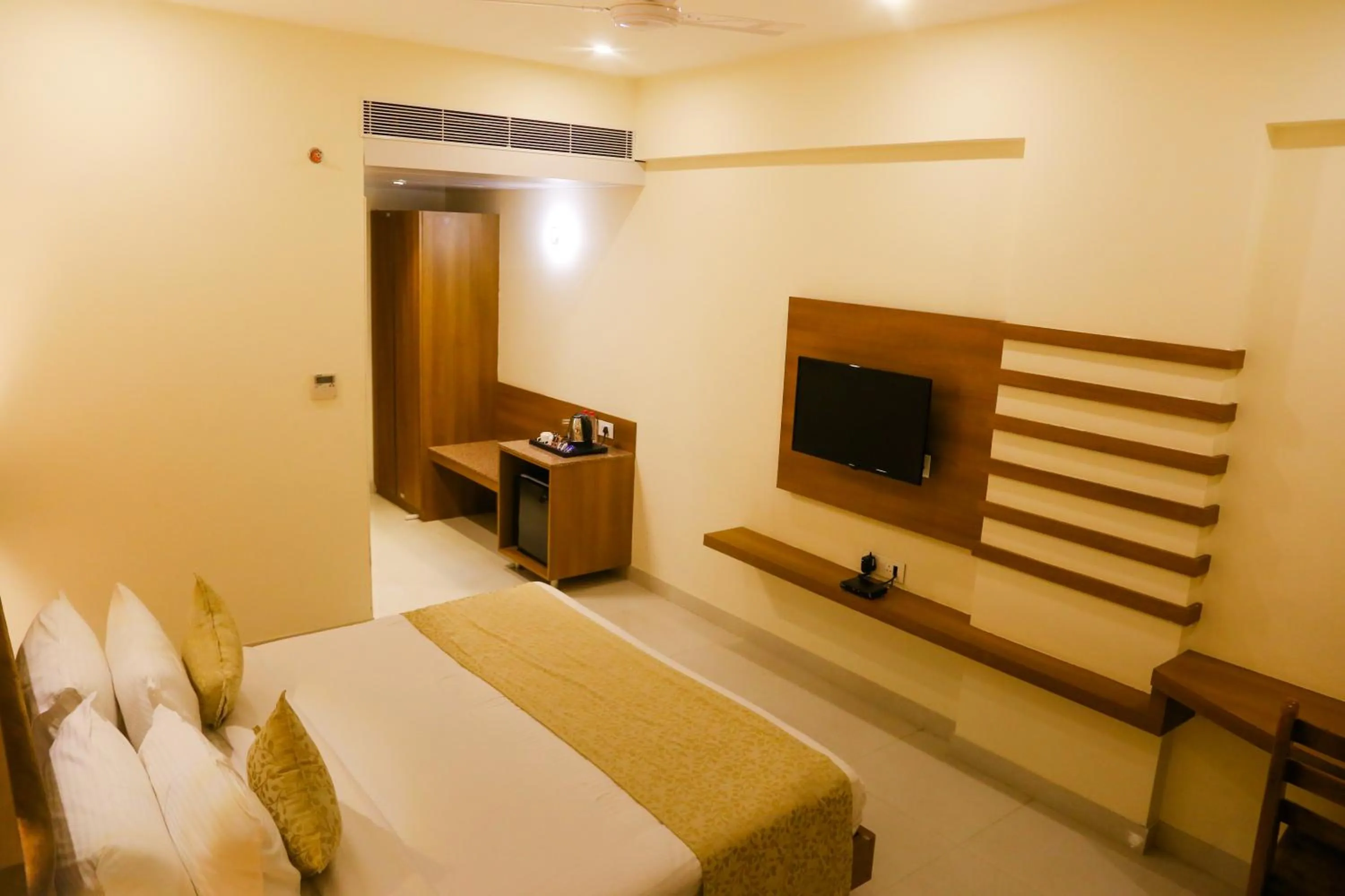 Photo of the whole room, Bed in Hotel khumani By Hills N Dunes