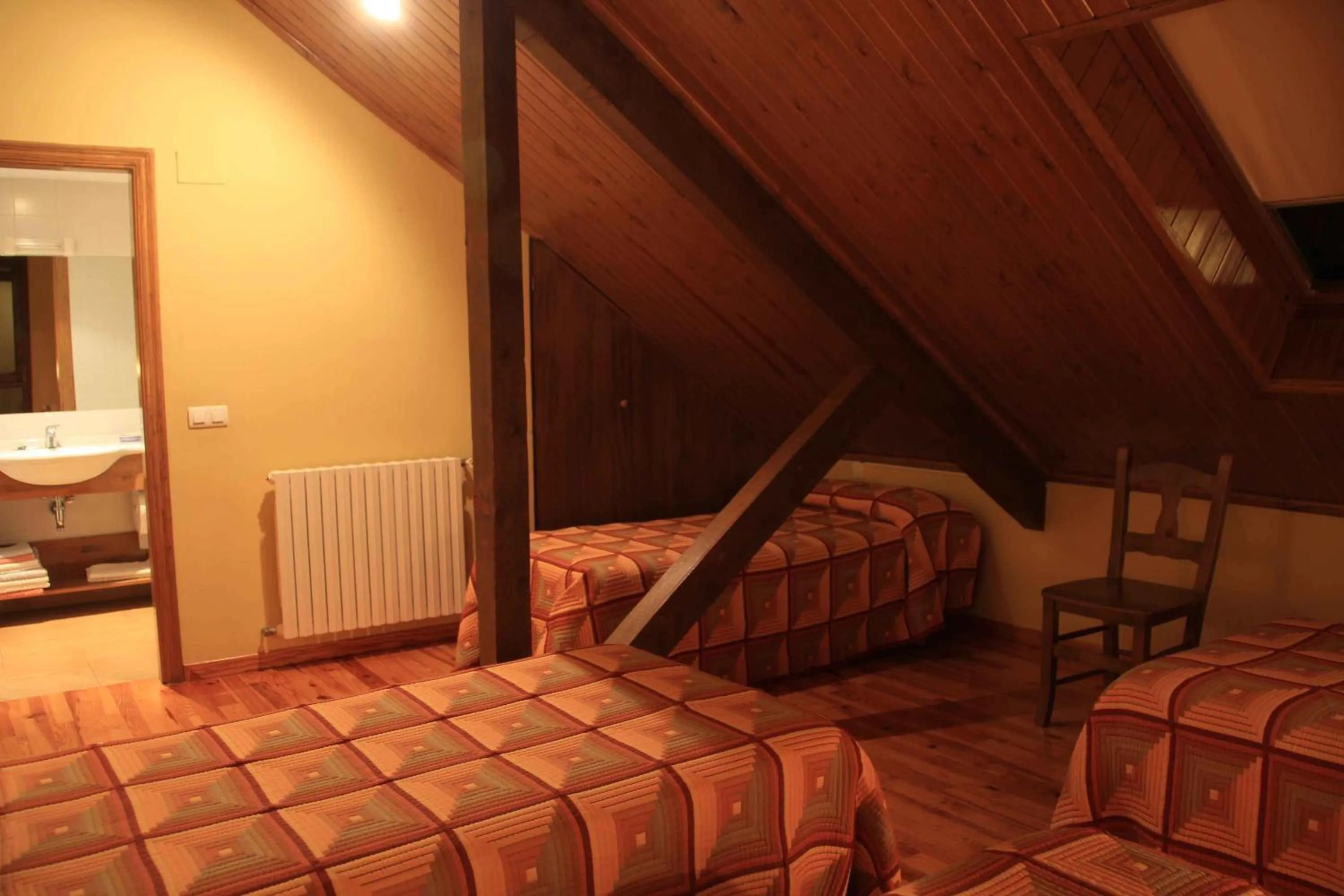 Photo of the whole room, Bed in Hotel, Bungalows y Camping Viu