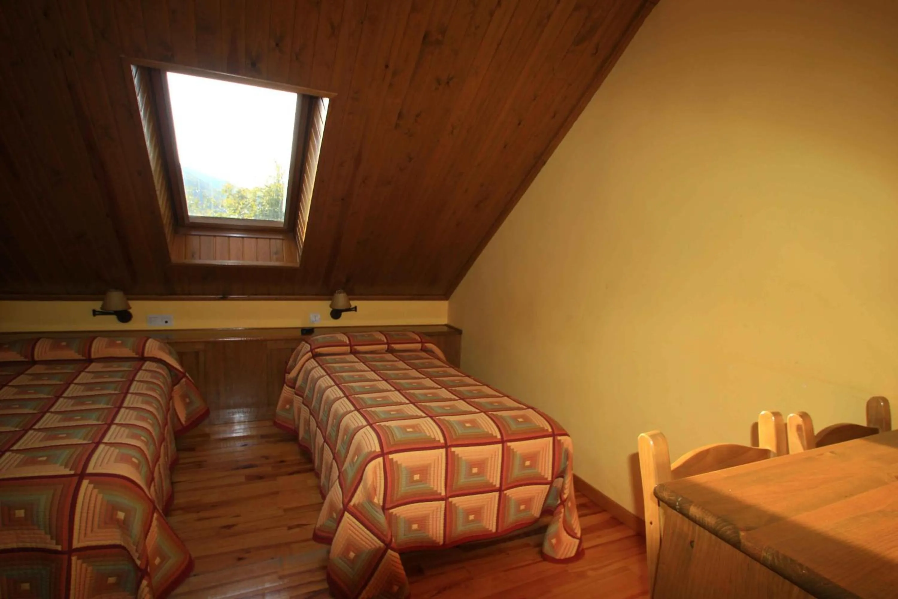 Photo of the whole room, Bed in Hotel, Bungalows y Camping Viu