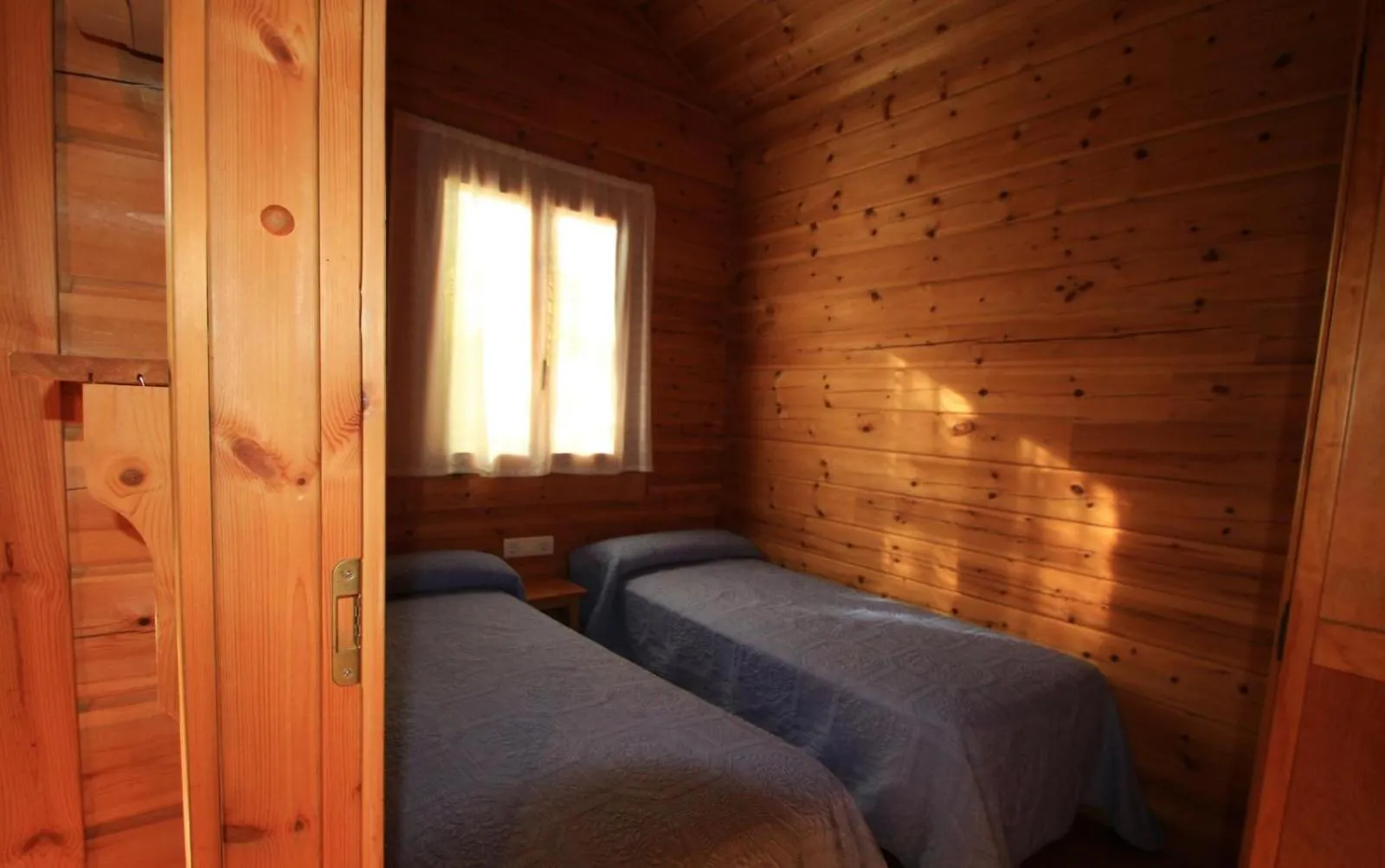 Hotel, Bungalows y Camping Viu