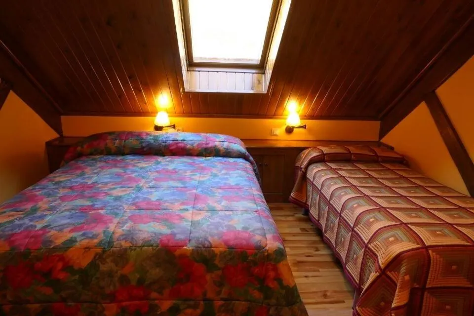 Bed in Hotel, Bungalows y Camping Viu