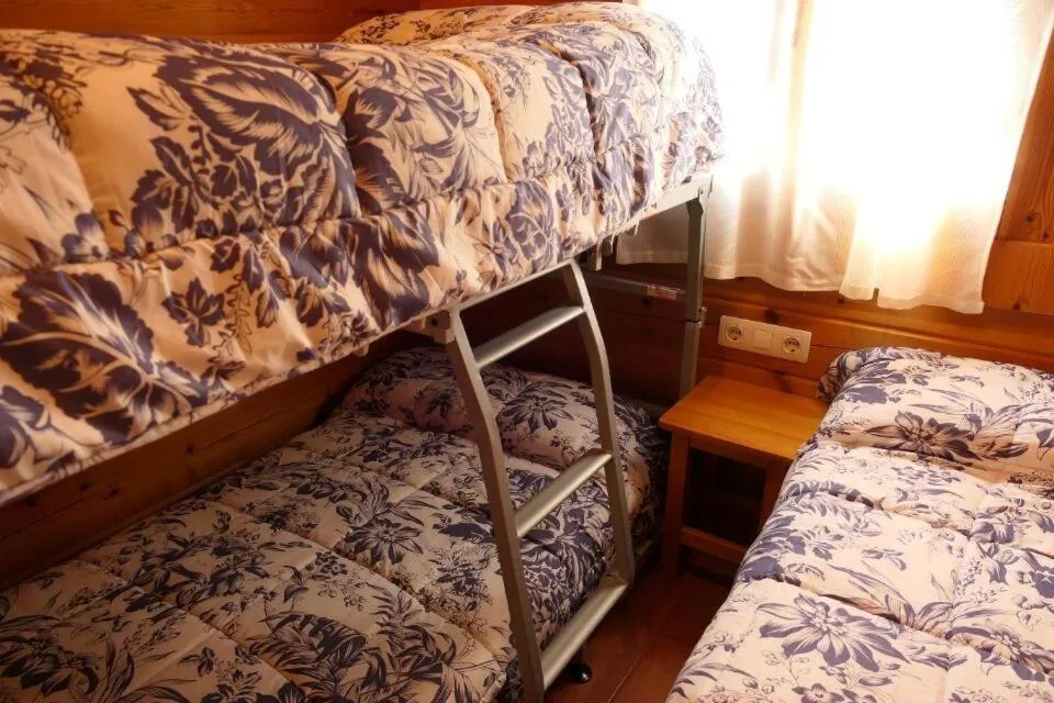 Bed in Hotel, Bungalows y Camping Viu