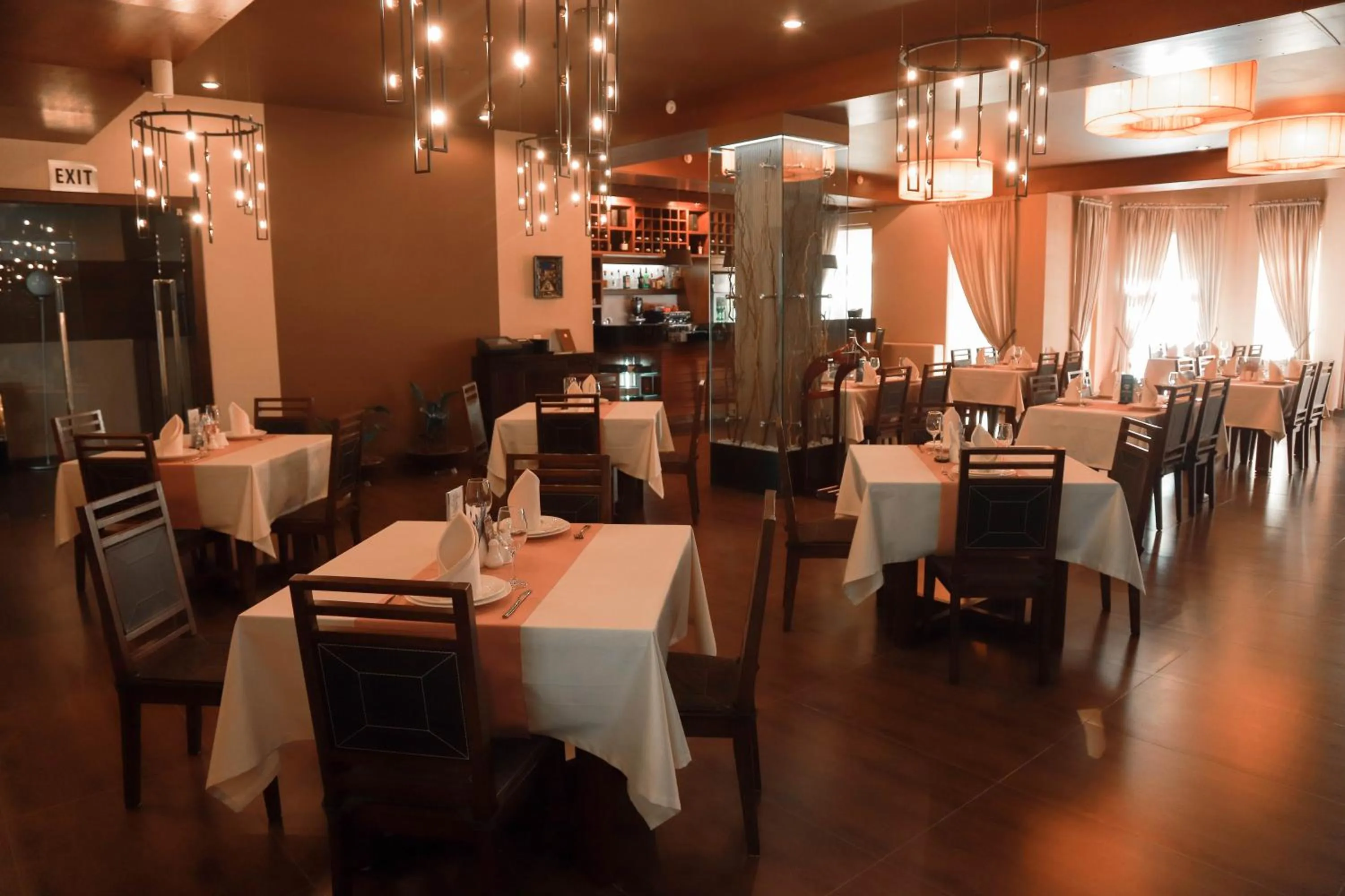 Restaurant/places to eat in Grand M Hotel