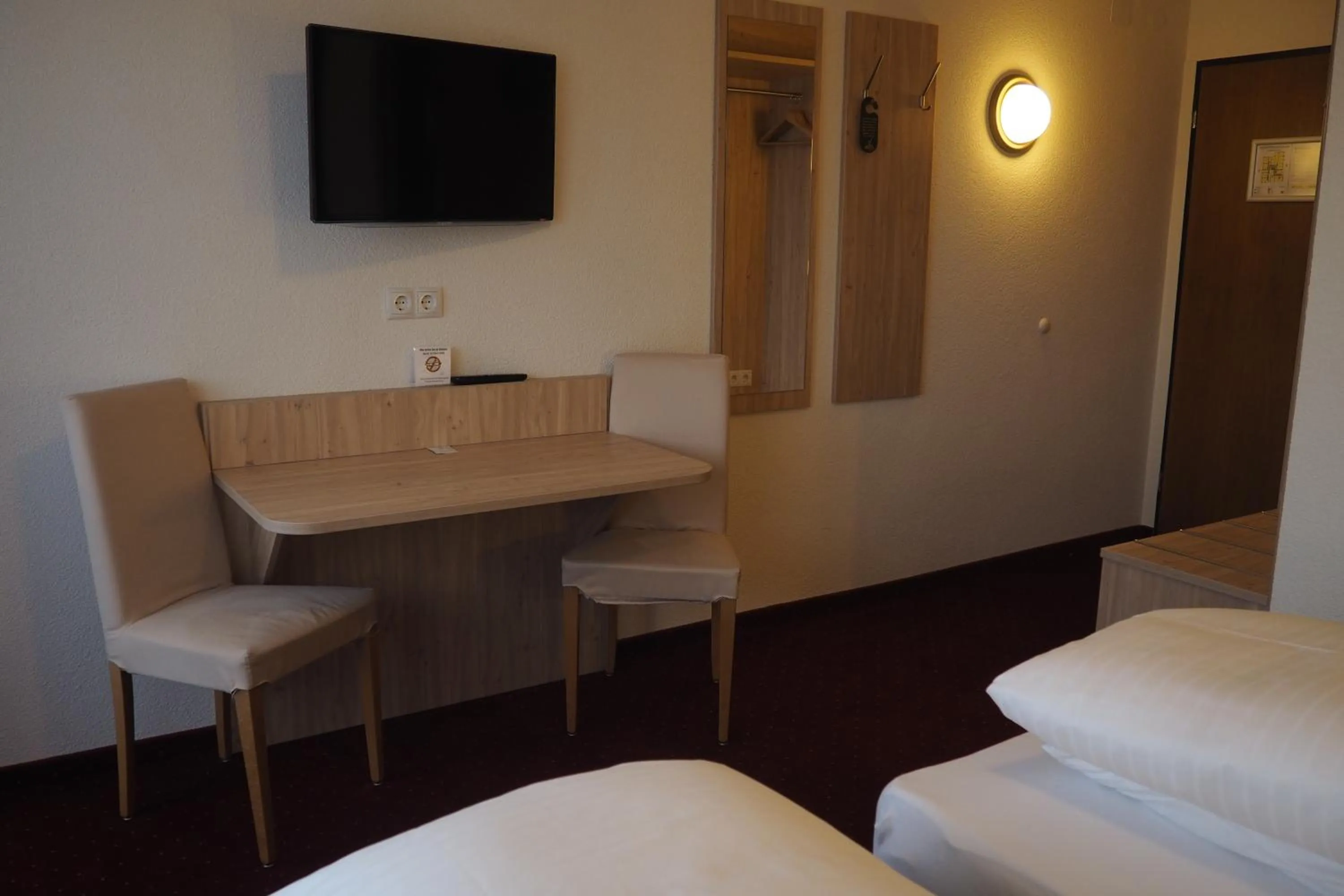 Photo of the whole room, Bed in Hotel Restaurant Rössle