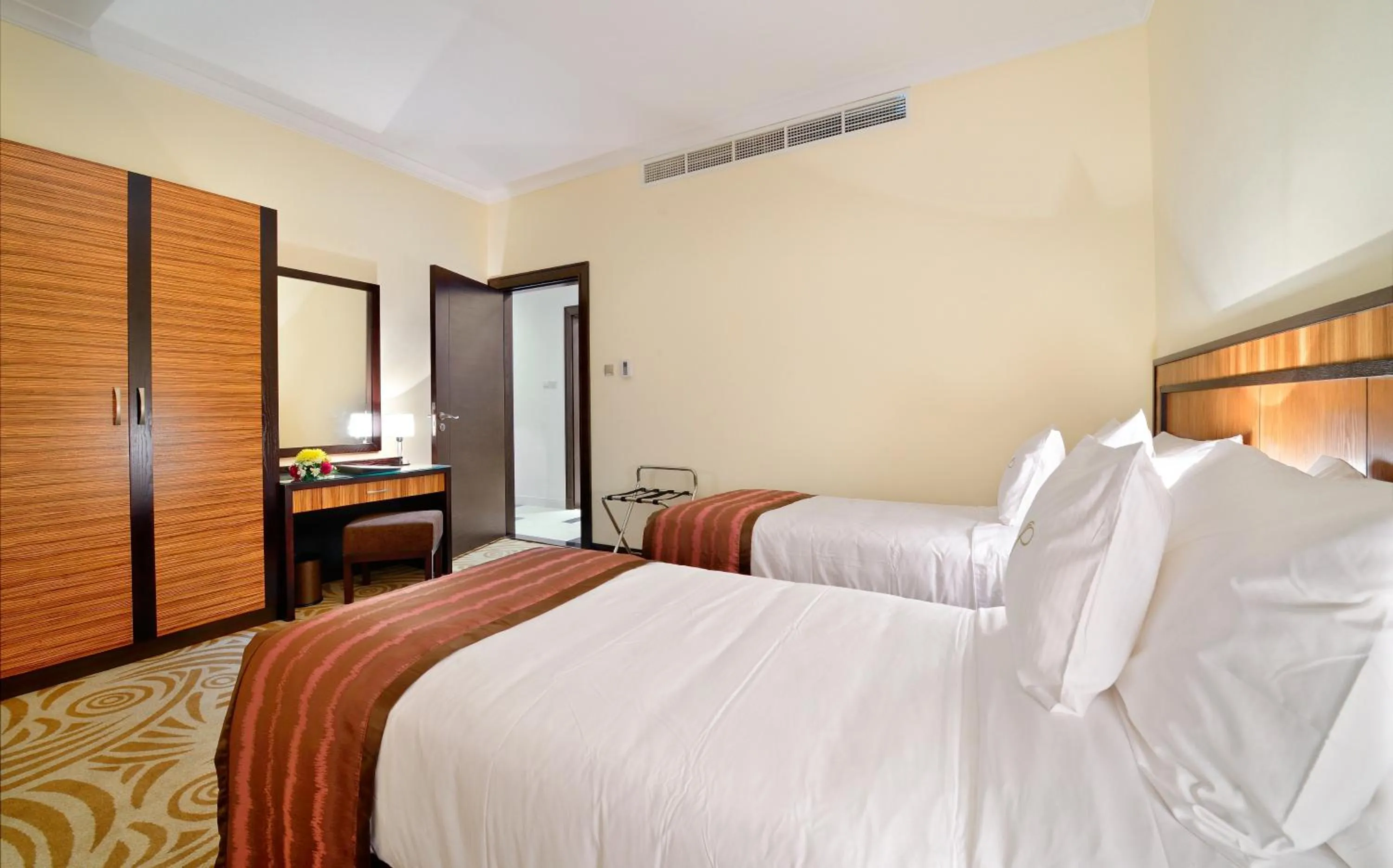 Bed in Al Majaz Premiere Hotel Apartments