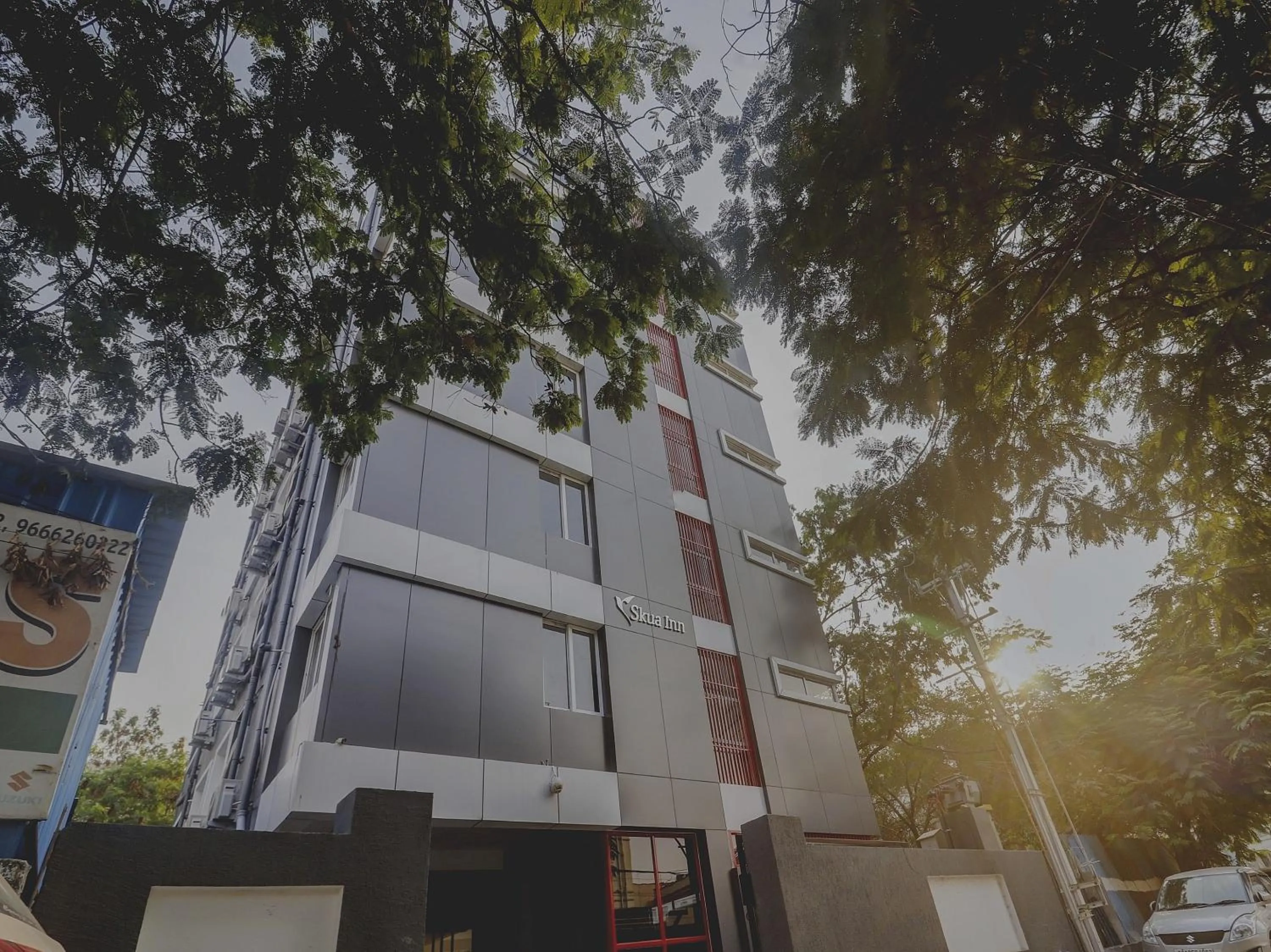 Facade/entrance in Townhouse Madhapur Near Shilparamam