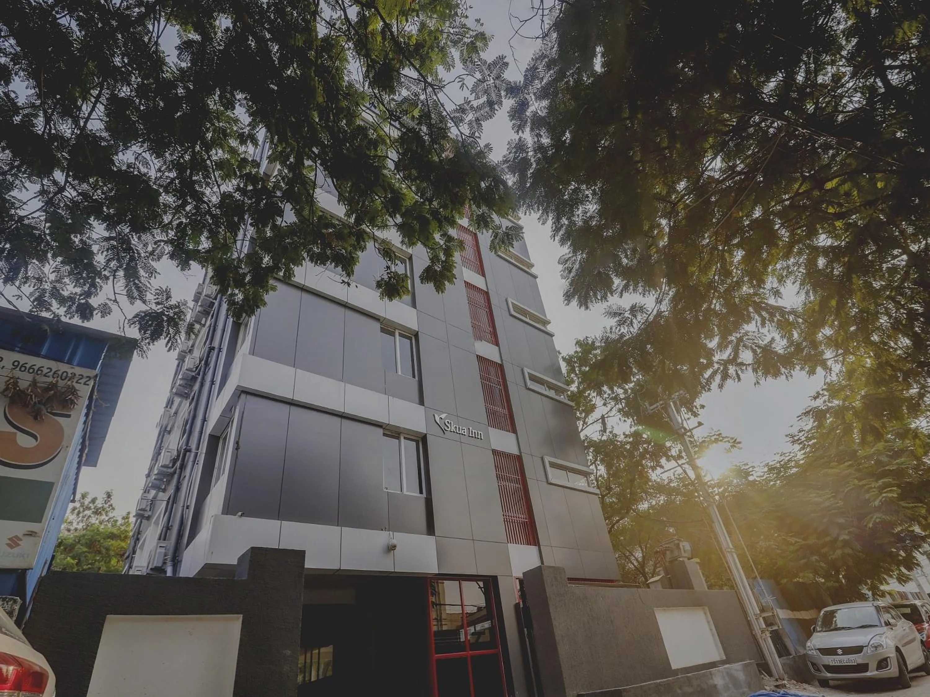 Facade/entrance in Townhouse Madhapur Near Shilparamam