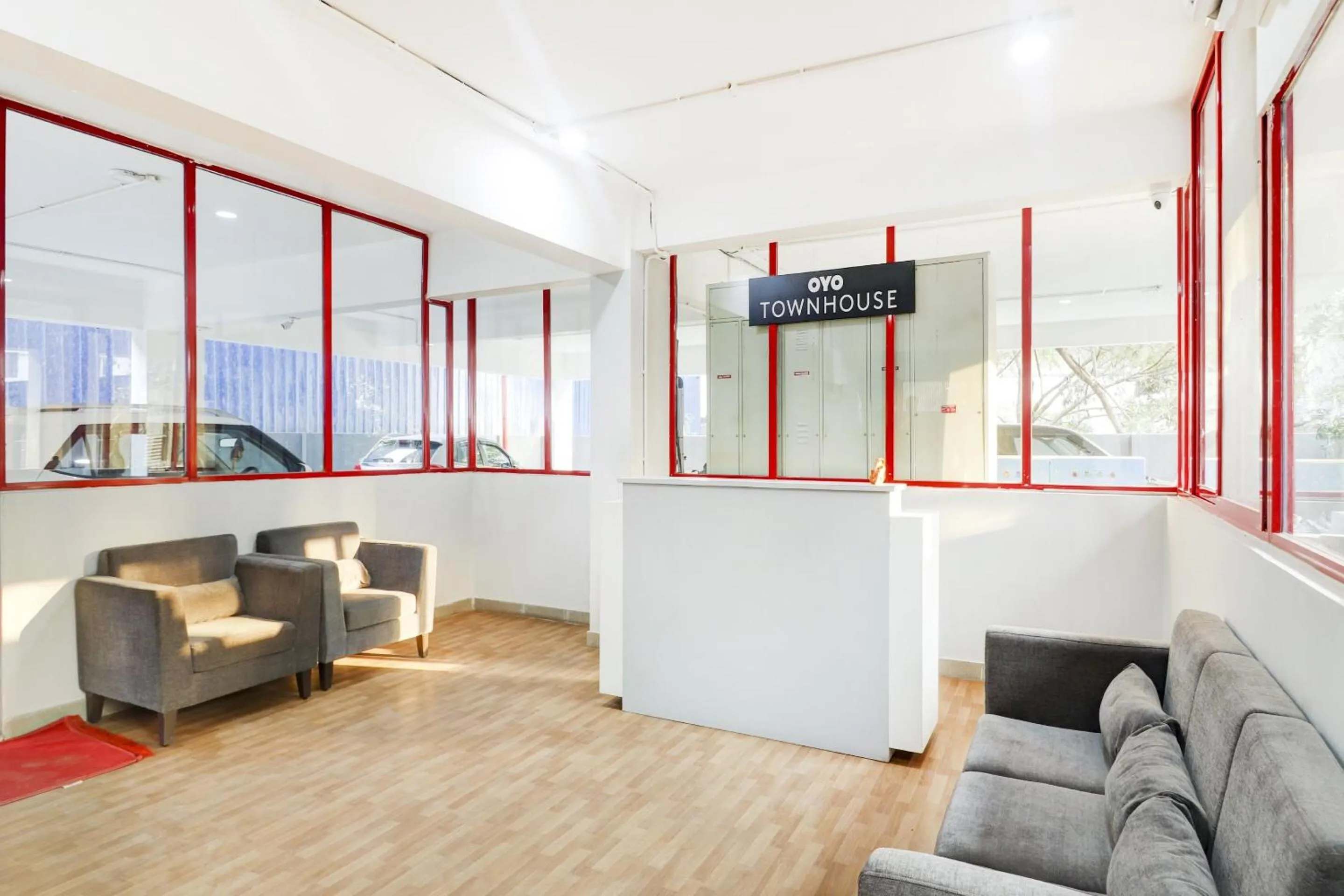 Lobby or reception in Townhouse Madhapur Near Shilparamam