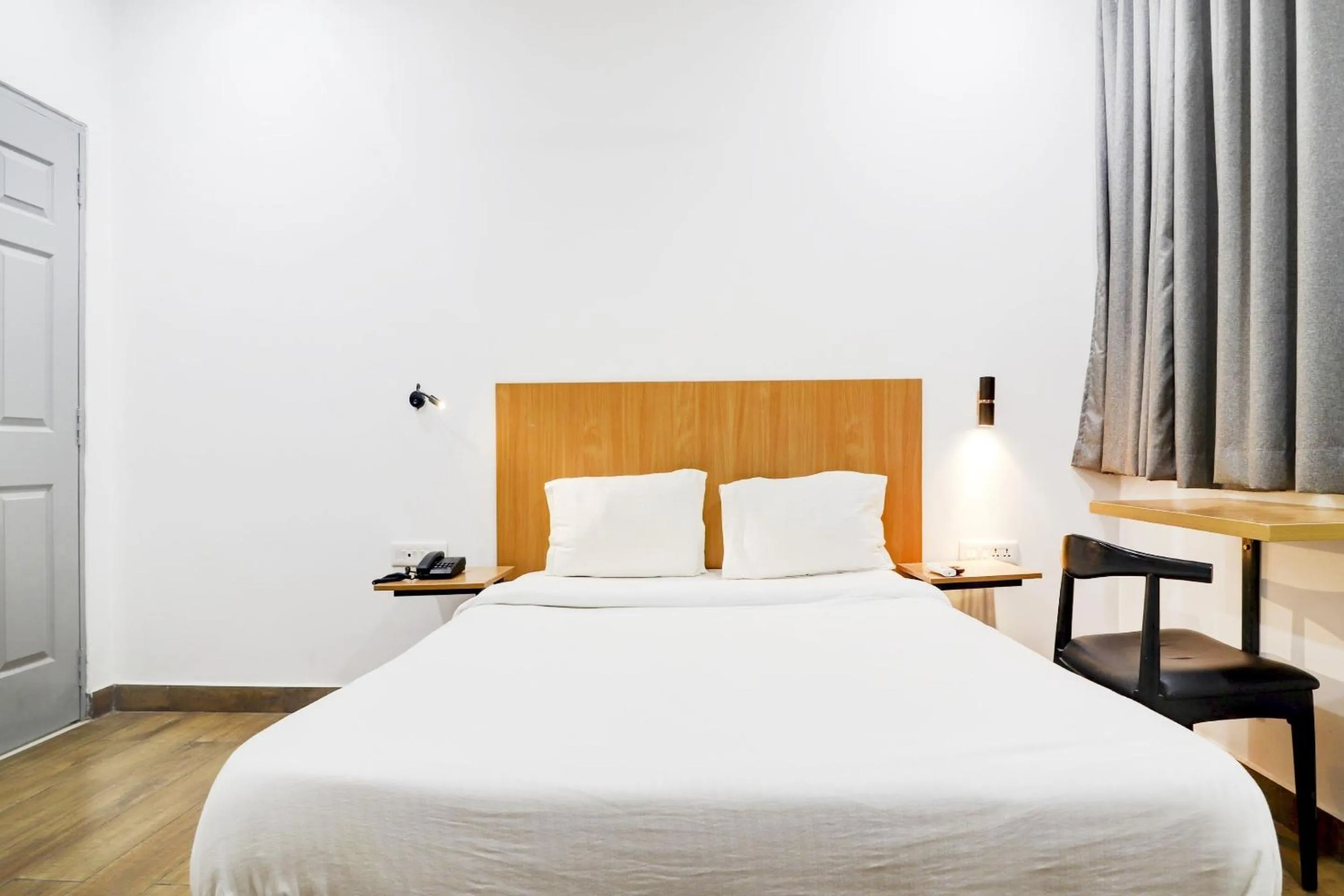 Bedroom in Townhouse Madhapur Near Shilparamam