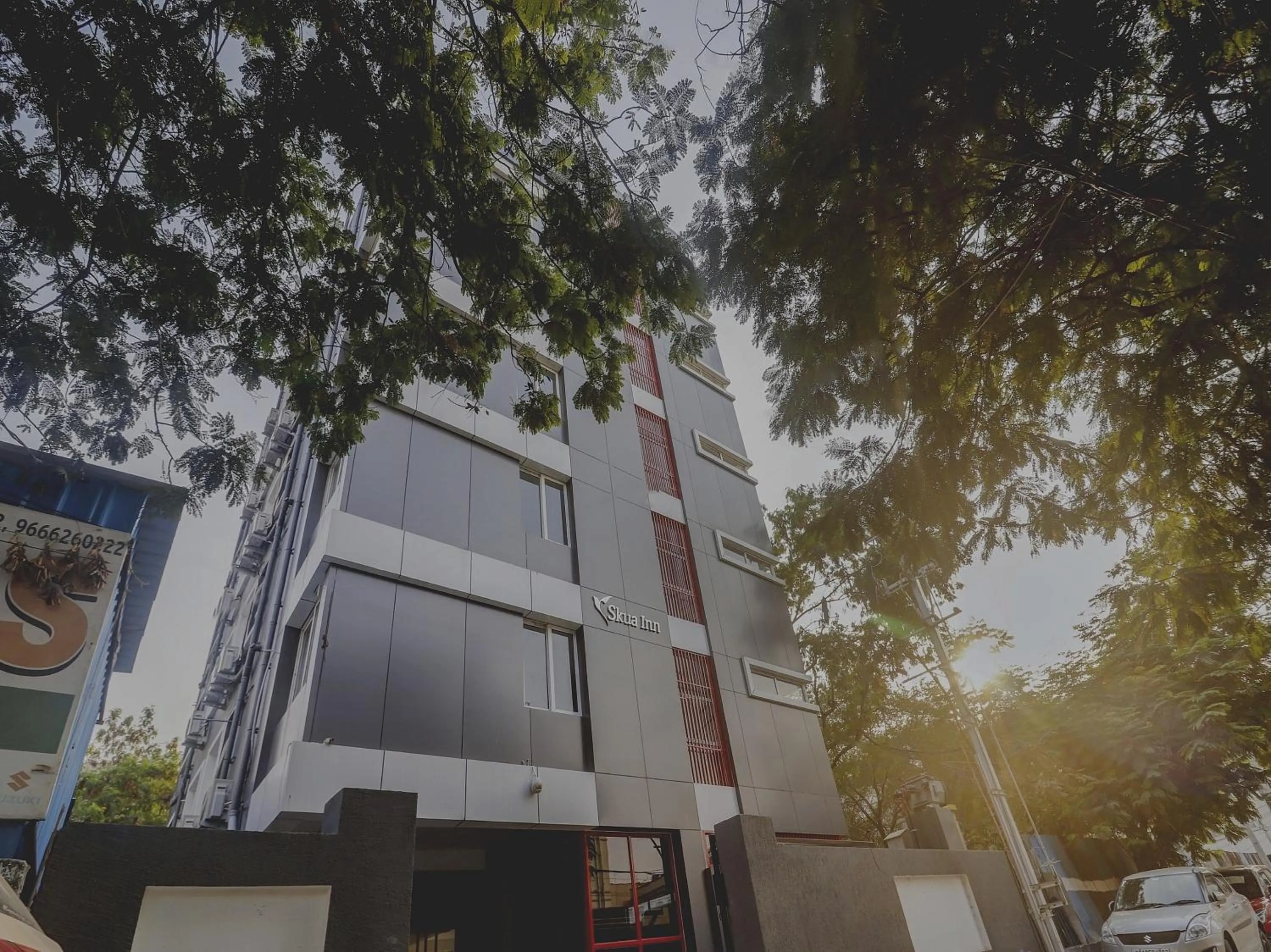 Facade/entrance in Townhouse Madhapur Near Shilparamam