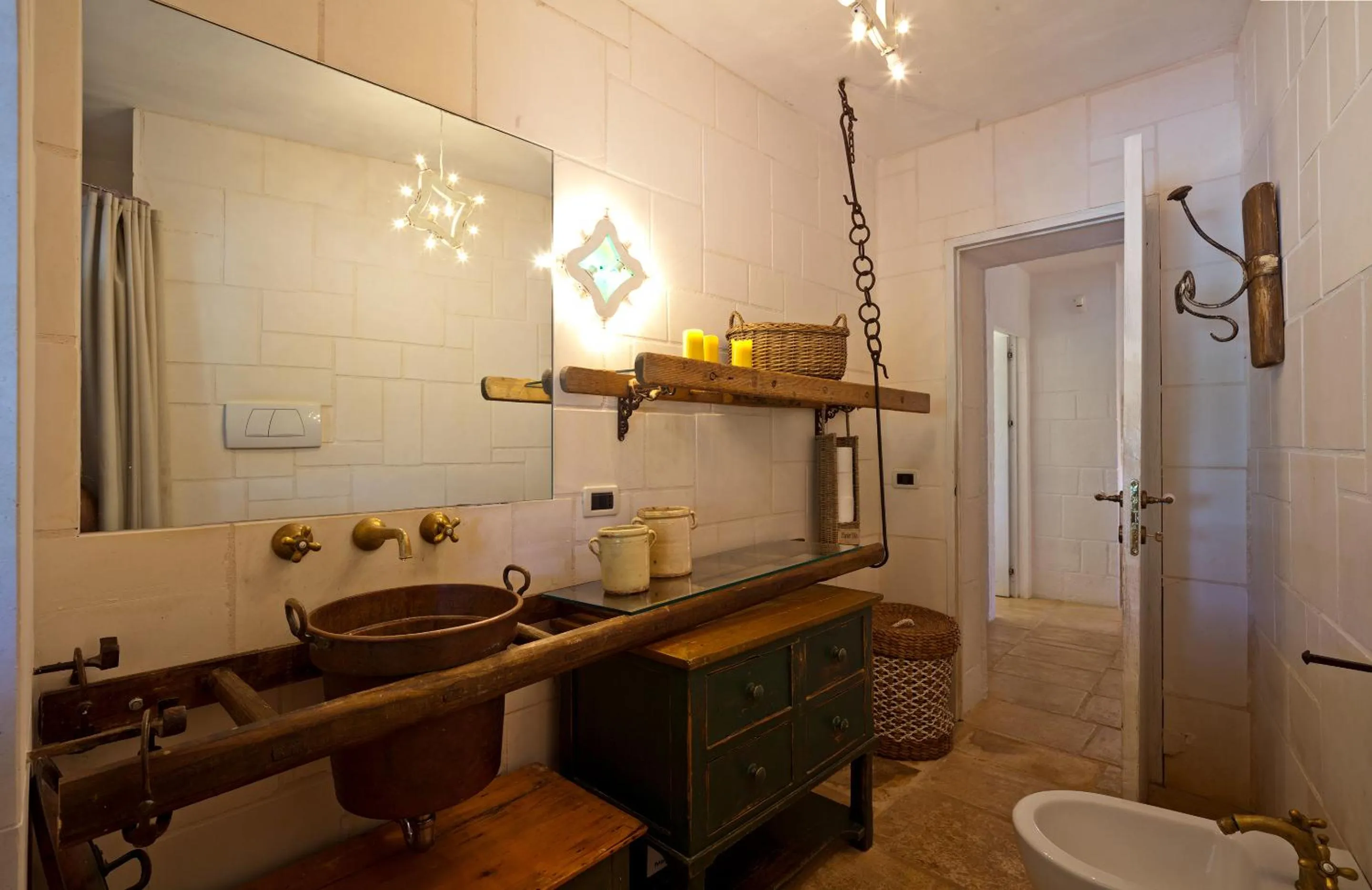 Bathroom in Borgo Del Tempo Ritrovato - Luxury Relais in Puglia