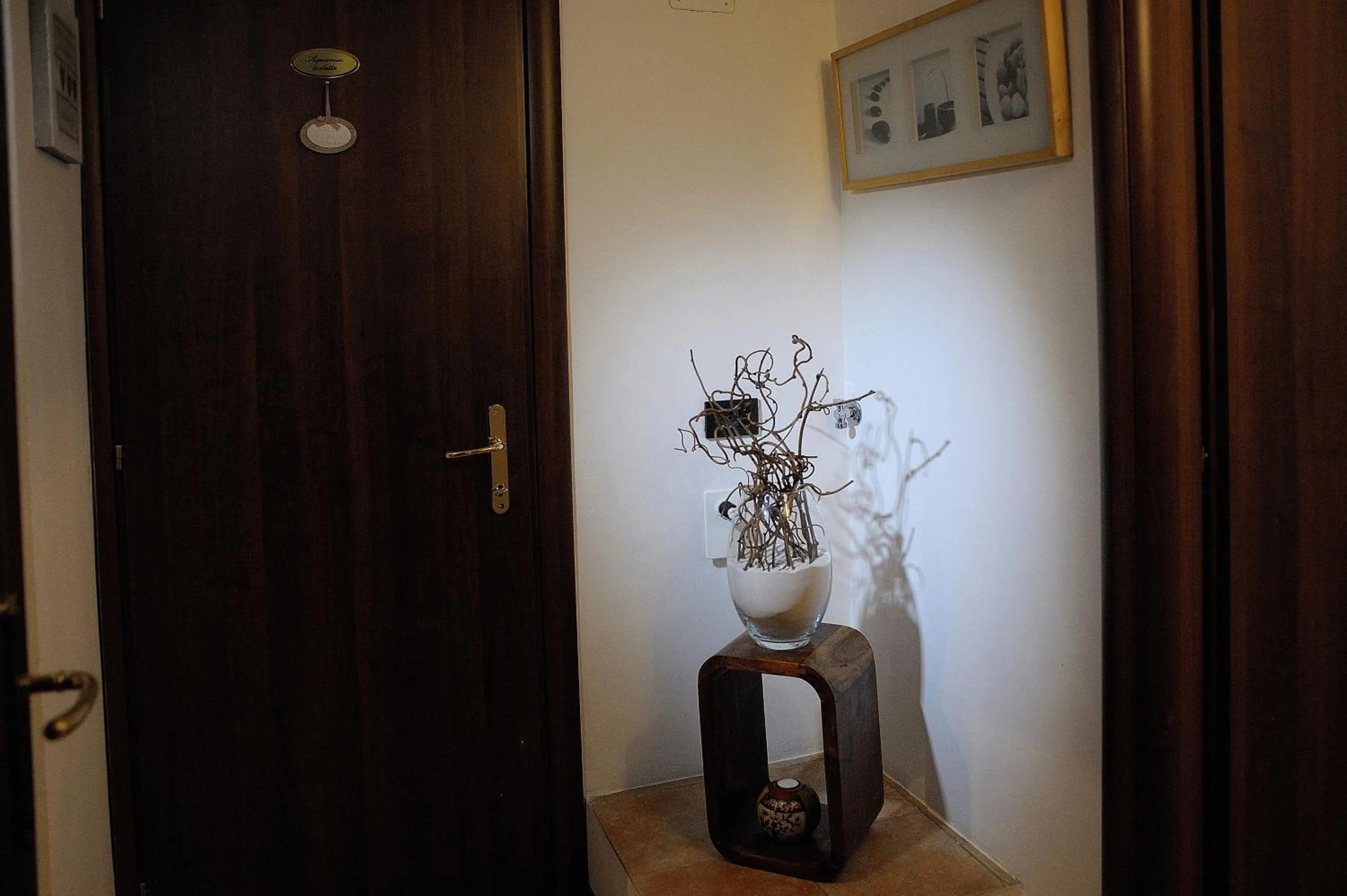 furniture in Aquarius Inn