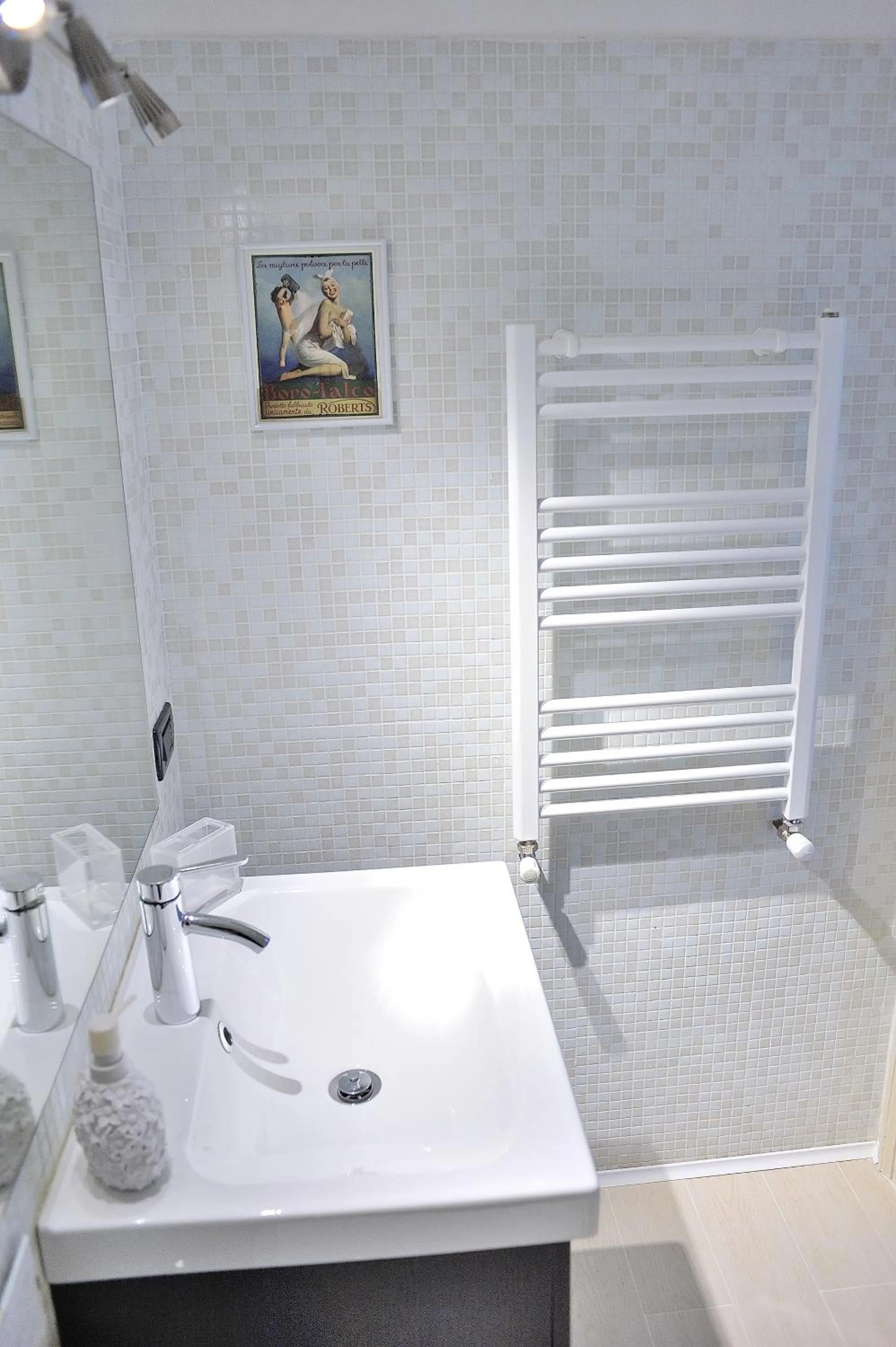 Bathroom in Aquarius Inn