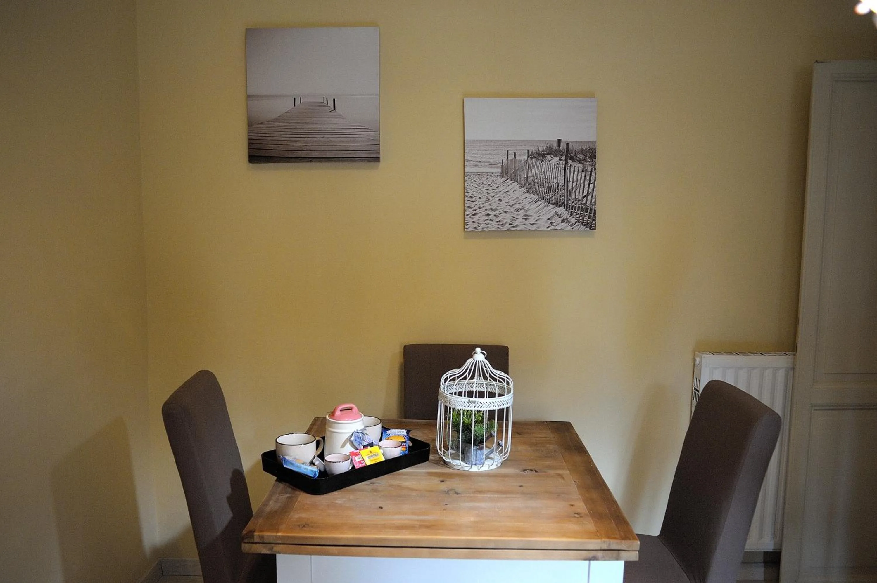 hair dresser in Aquarius Inn