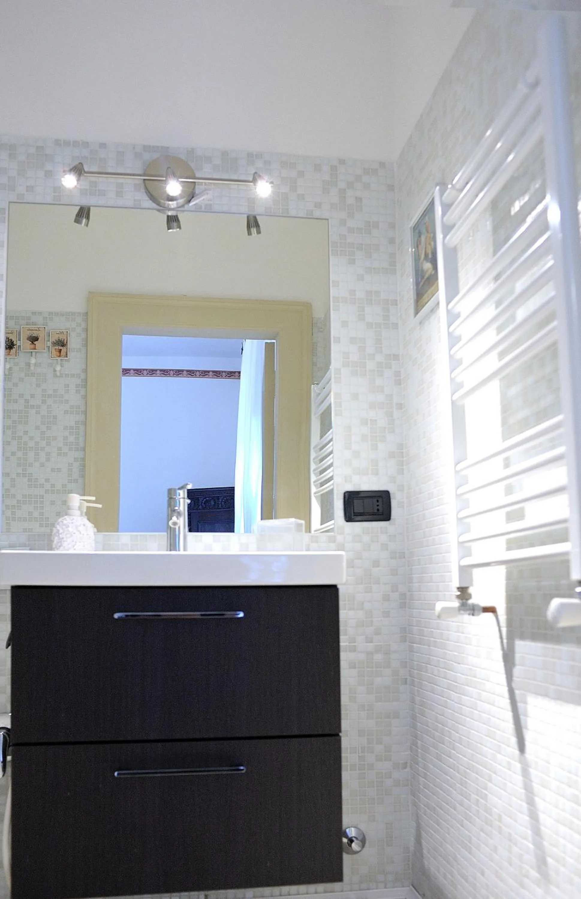 Bathroom in Aquarius Inn