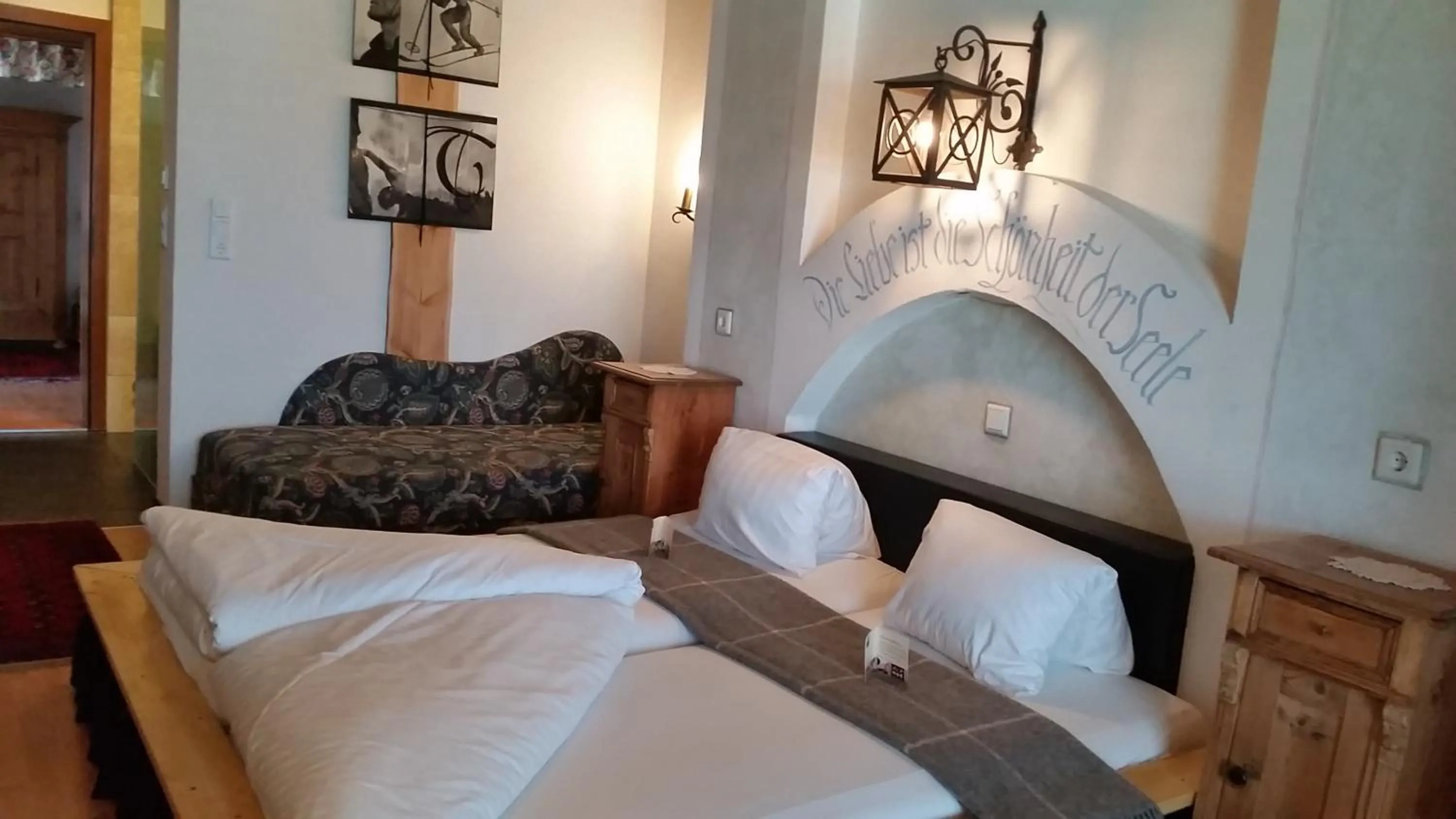 Bedroom, Bed in Alp Art Hotel Götzens