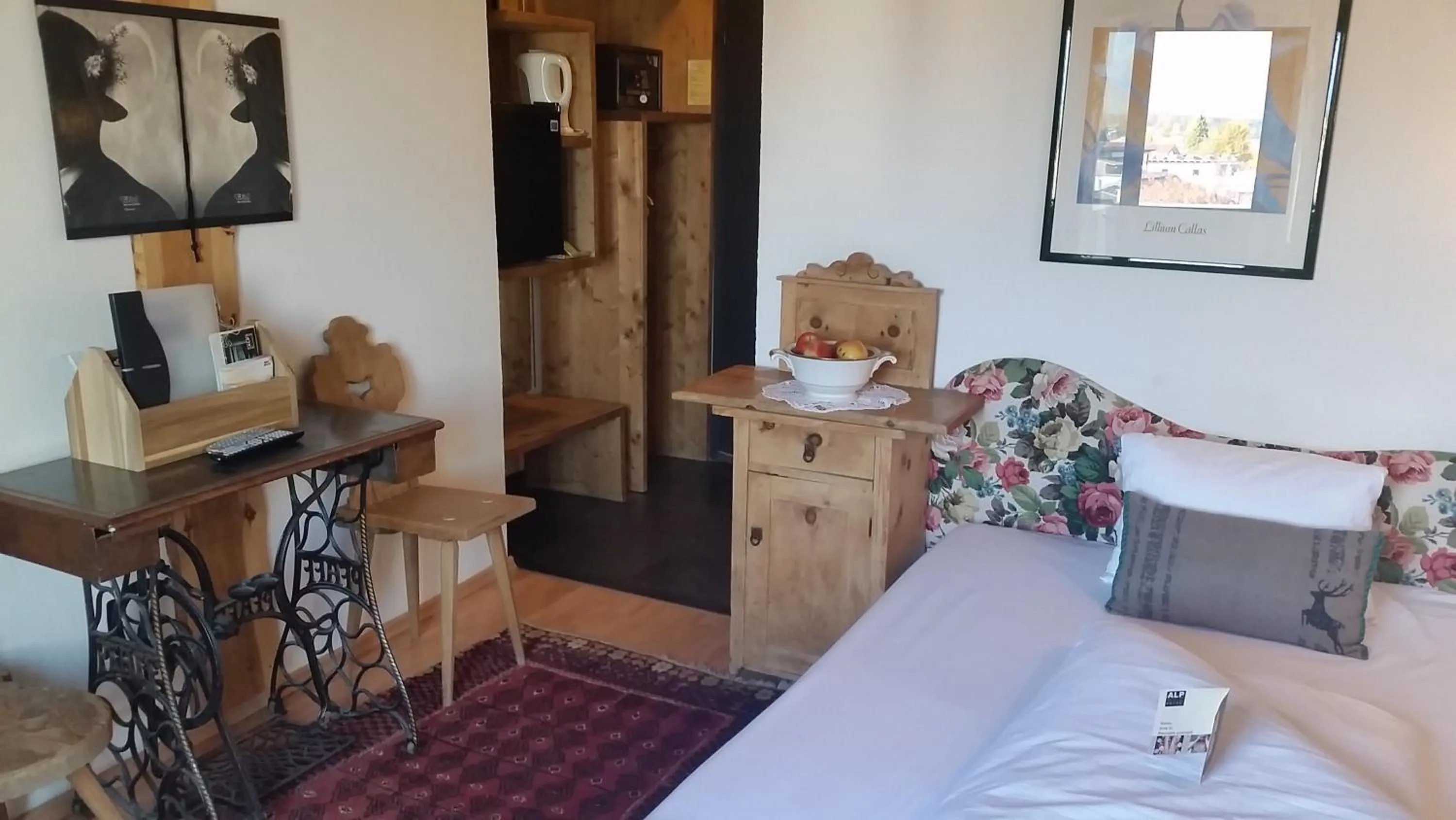 Bedroom, Bed in Alp Art Hotel Götzens